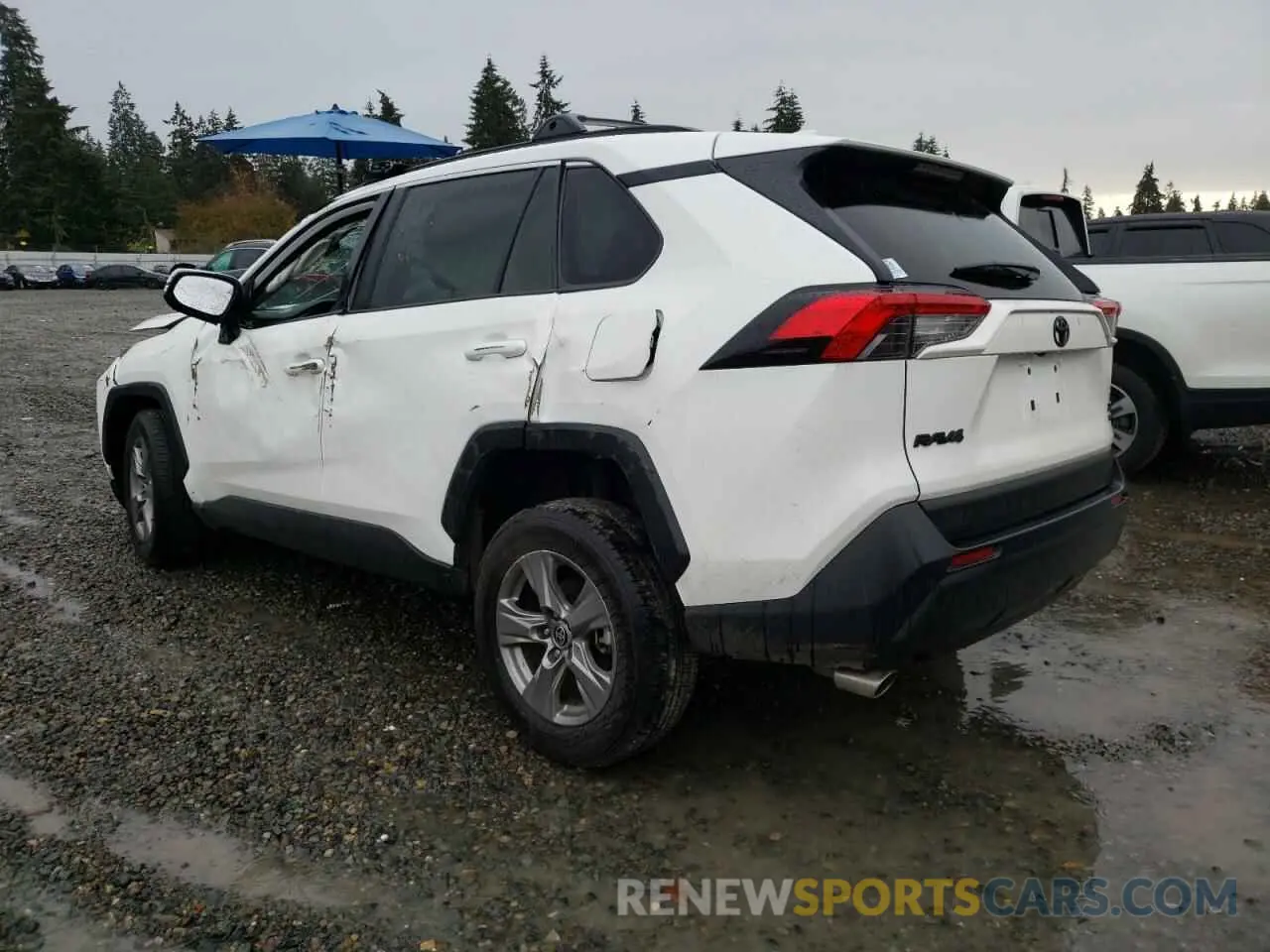 2 Photograph of a damaged car 2T3P1RFV2RC402468 TOYOTA RAV4 2024