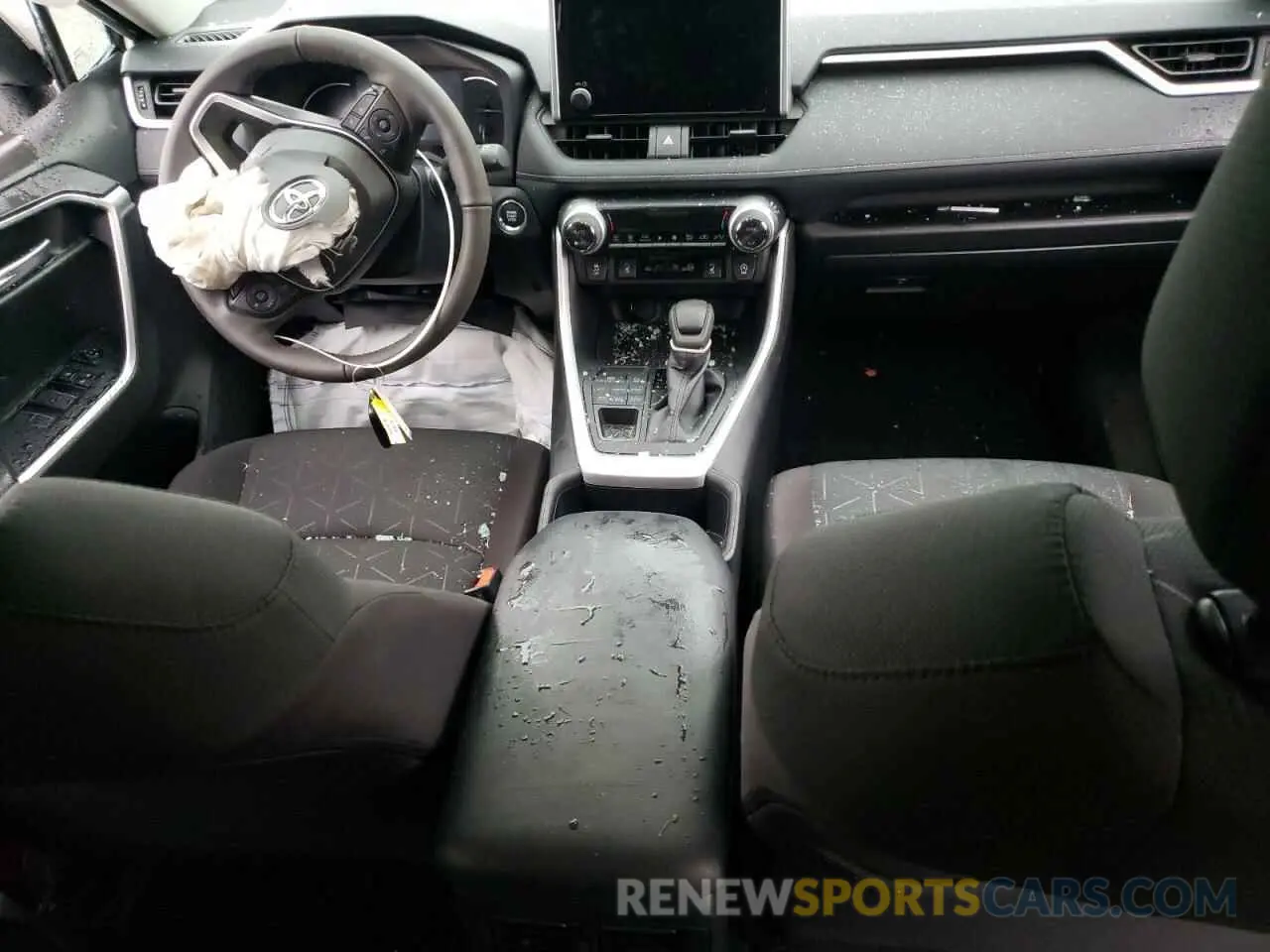 8 Photograph of a damaged car 2T3P1RFV2RC402468 TOYOTA RAV4 2024