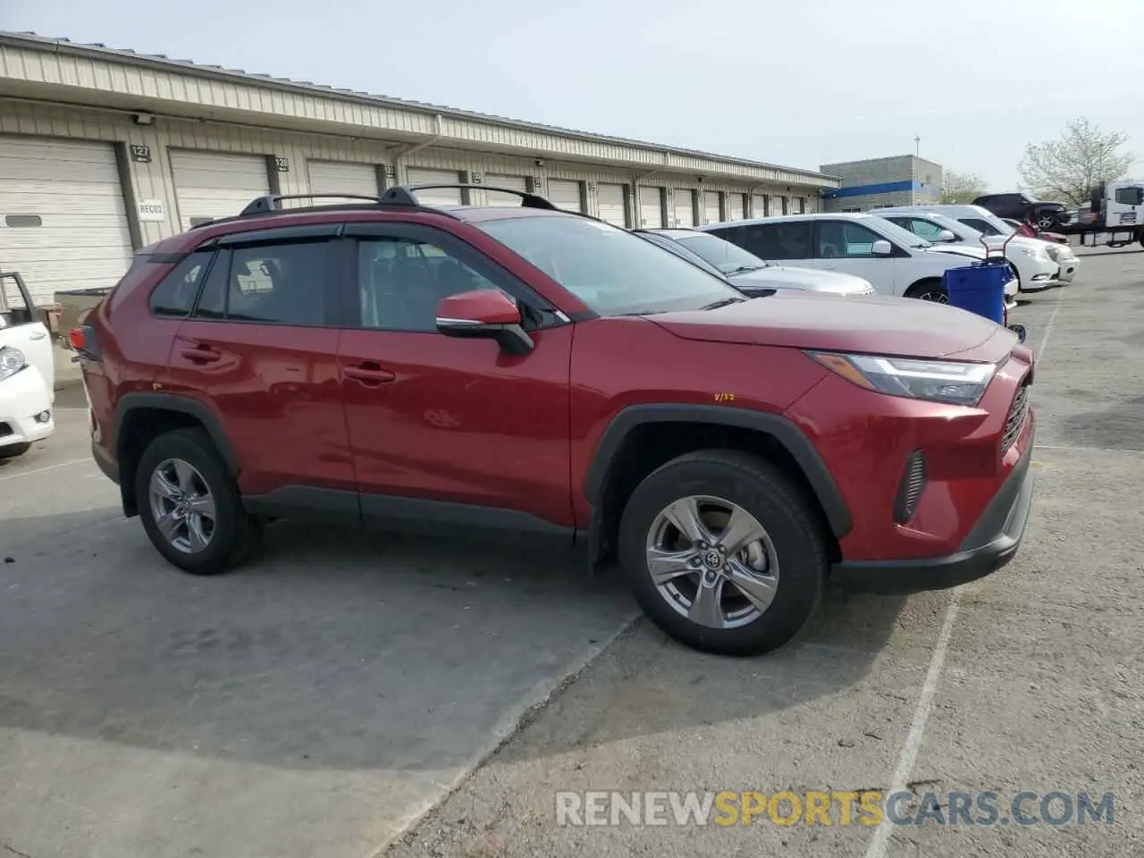 4 Photograph of a damaged car 2T3P1RFV2RW424212 TOYOTA RAV4 2024