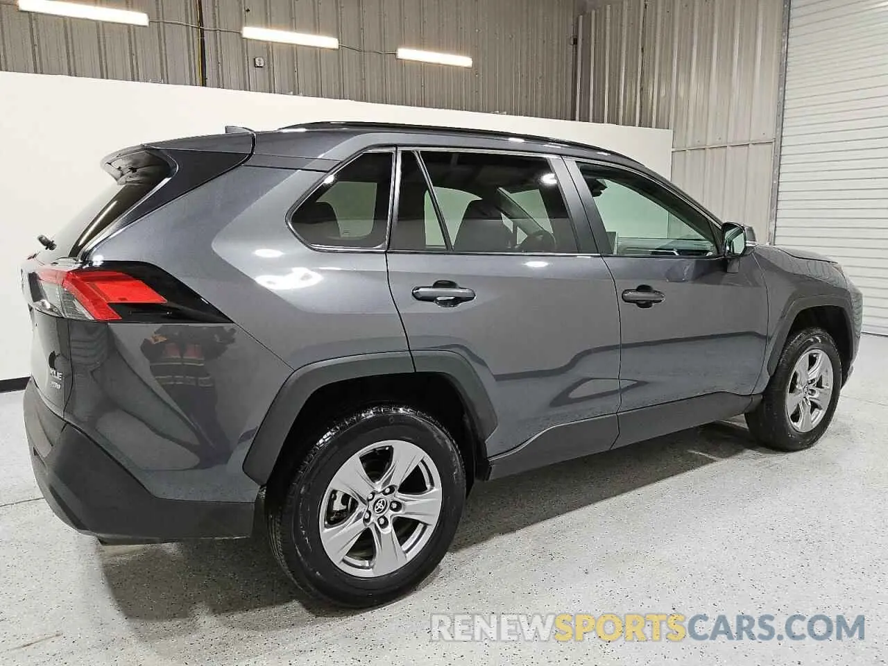 3 Photograph of a damaged car 2T3P1RFV2RW429832 TOYOTA RAV4 2024