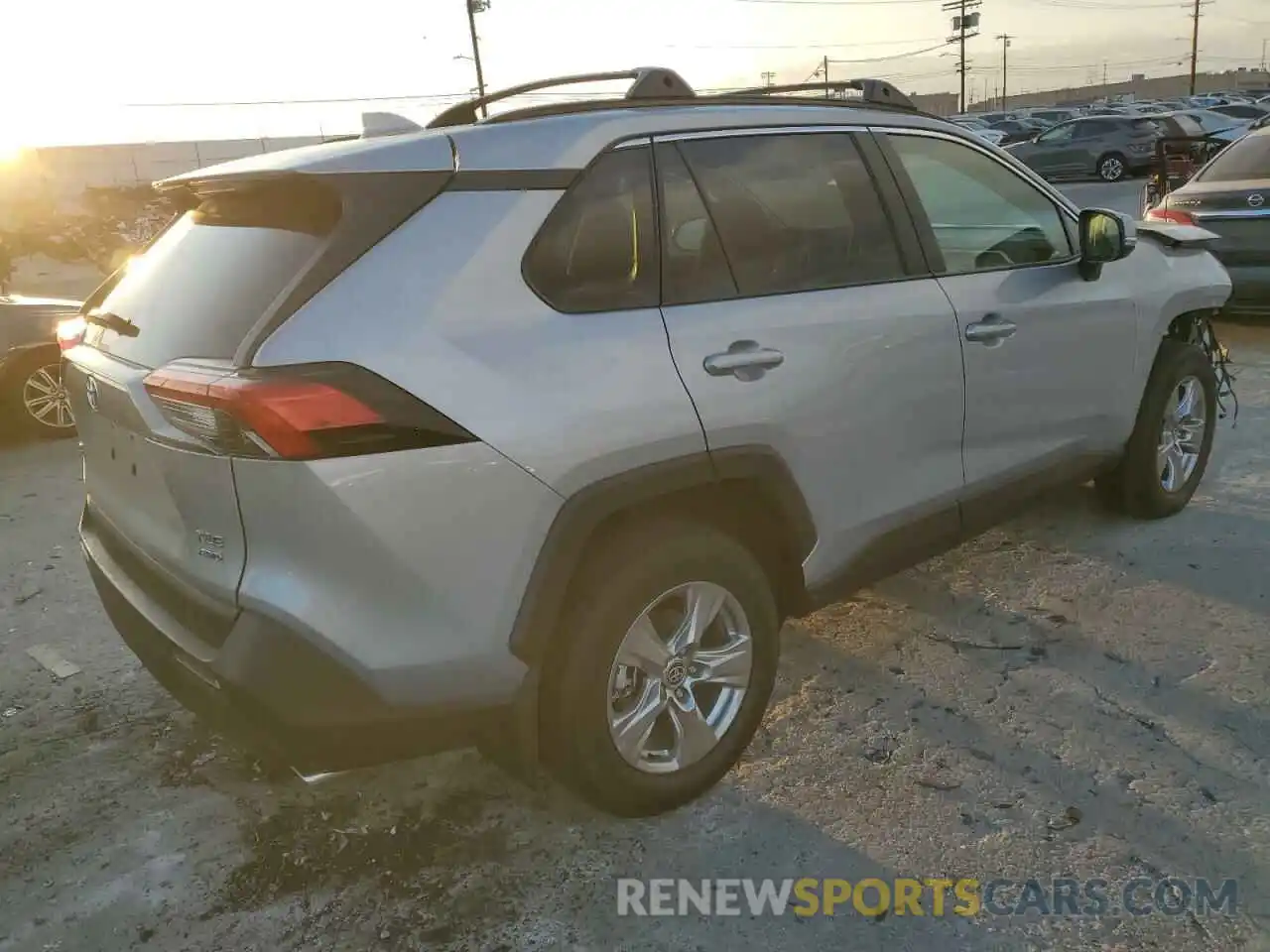 3 Photograph of a damaged car 2T3P1RFV2RW440295 TOYOTA RAV4 2024