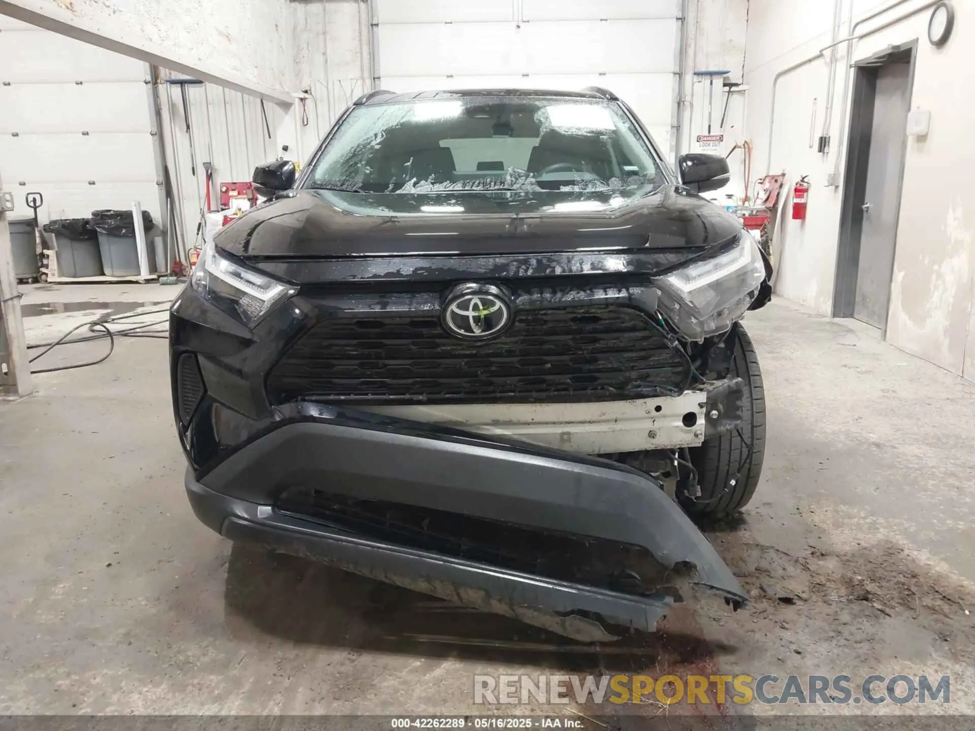 13 Photograph of a damaged car 2T3P1RFV2RW445206 TOYOTA RAV4 2024