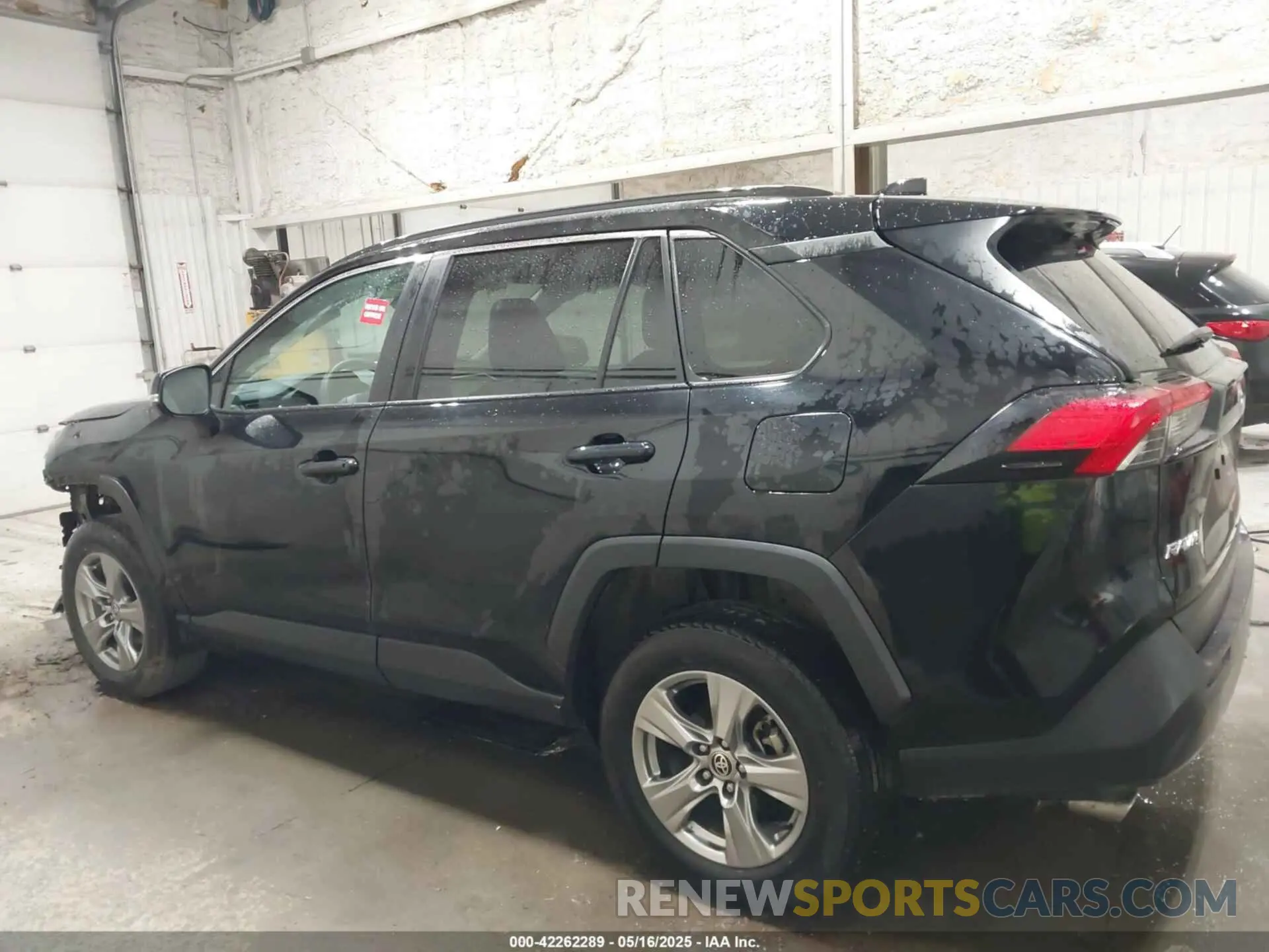 15 Photograph of a damaged car 2T3P1RFV2RW445206 TOYOTA RAV4 2024