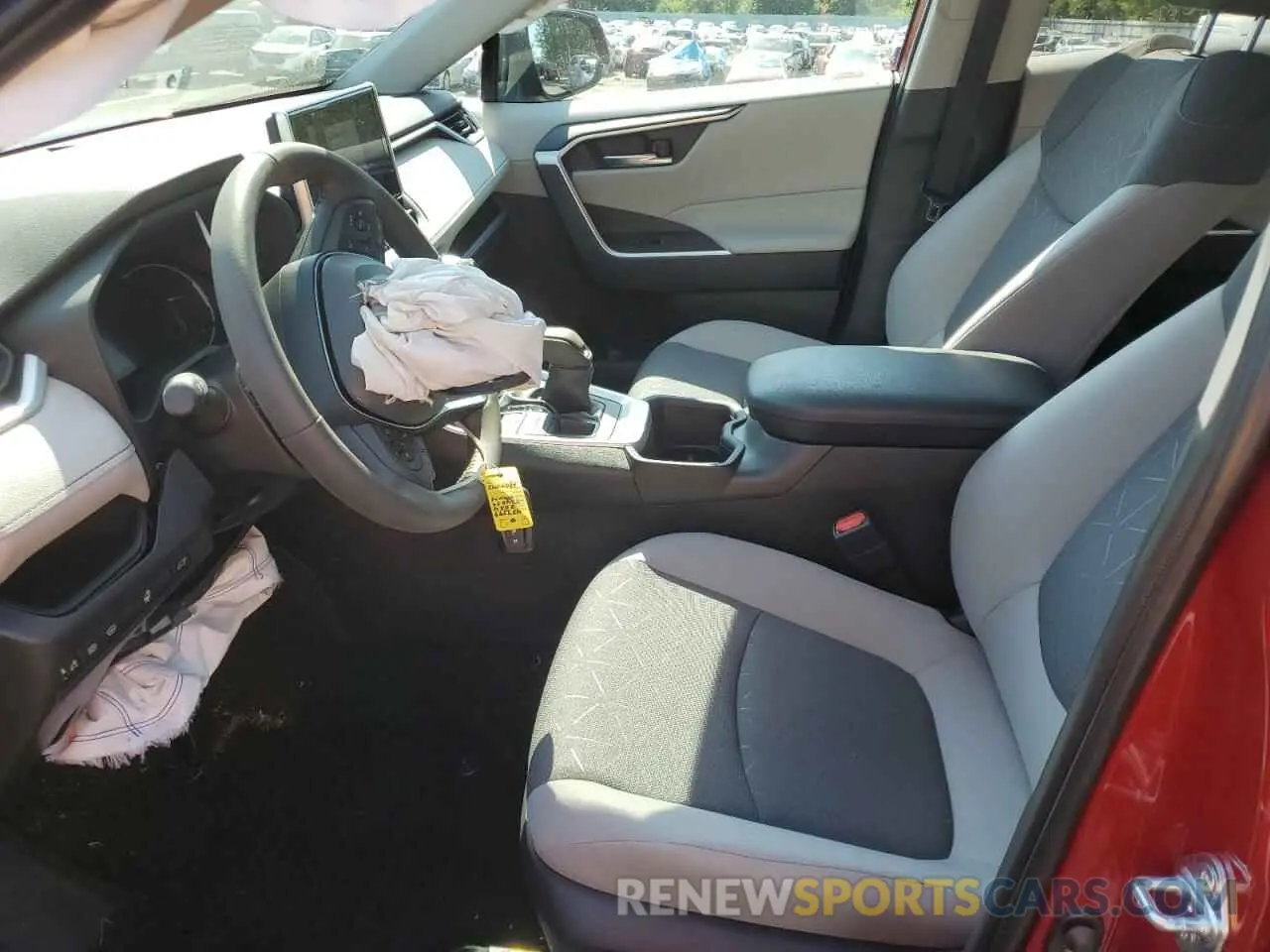 7 Photograph of a damaged car 2T3P1RFV2RW462815 TOYOTA RAV4 2024