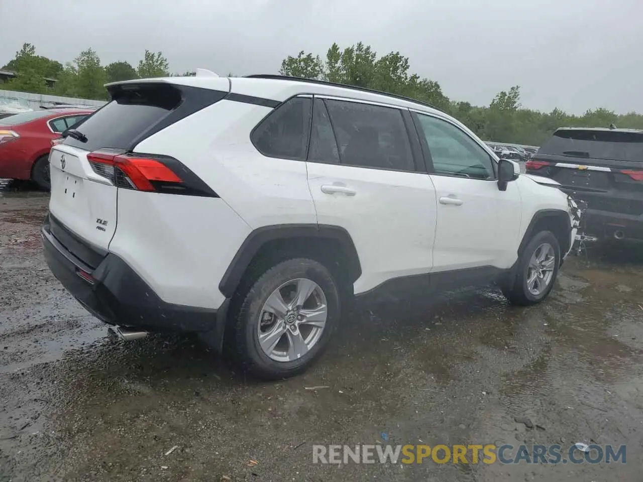 3 Photograph of a damaged car 2T3P1RFV3RC465806 TOYOTA RAV4 2024