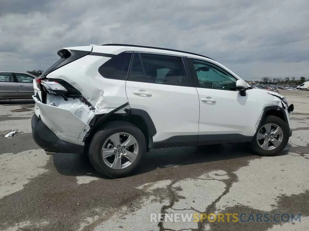 3 Photograph of a damaged car 2T3P1RFV3RW469188 TOYOTA RAV4 2024