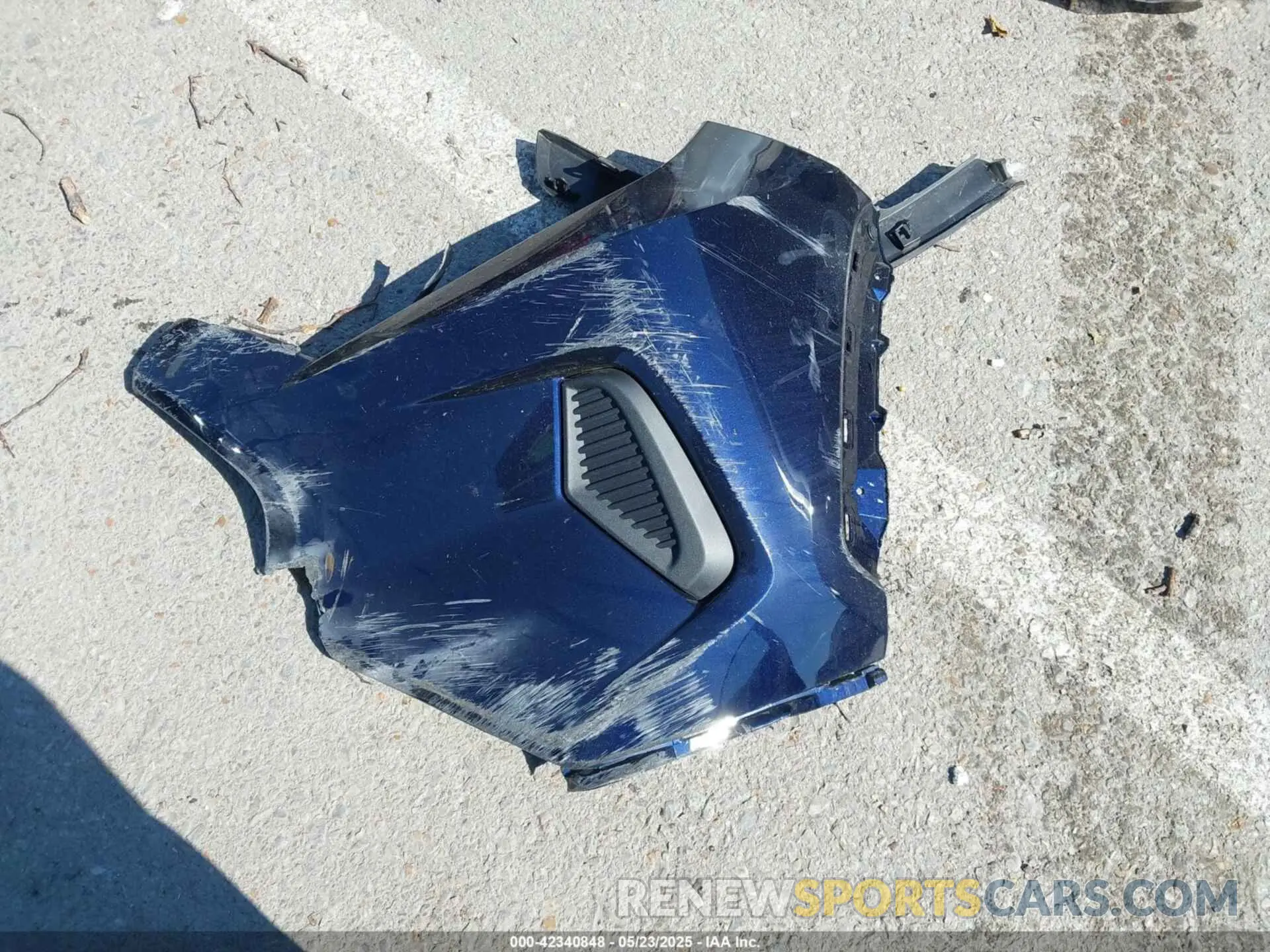 12 Photograph of a damaged car 2T3P1RFV3RW478358 TOYOTA RAV4 2024