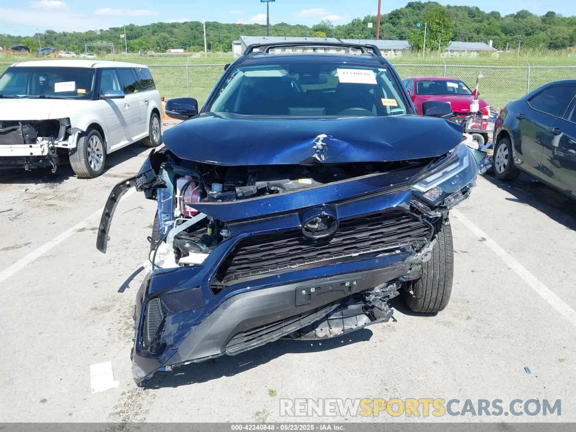 13 Photograph of a damaged car 2T3P1RFV3RW478358 TOYOTA RAV4 2024