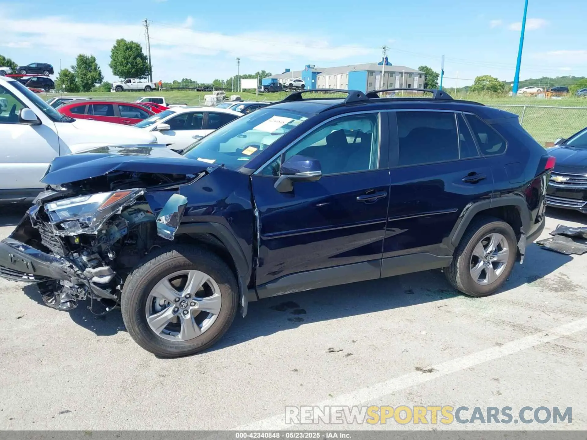 15 Photograph of a damaged car 2T3P1RFV3RW478358 TOYOTA RAV4 2024