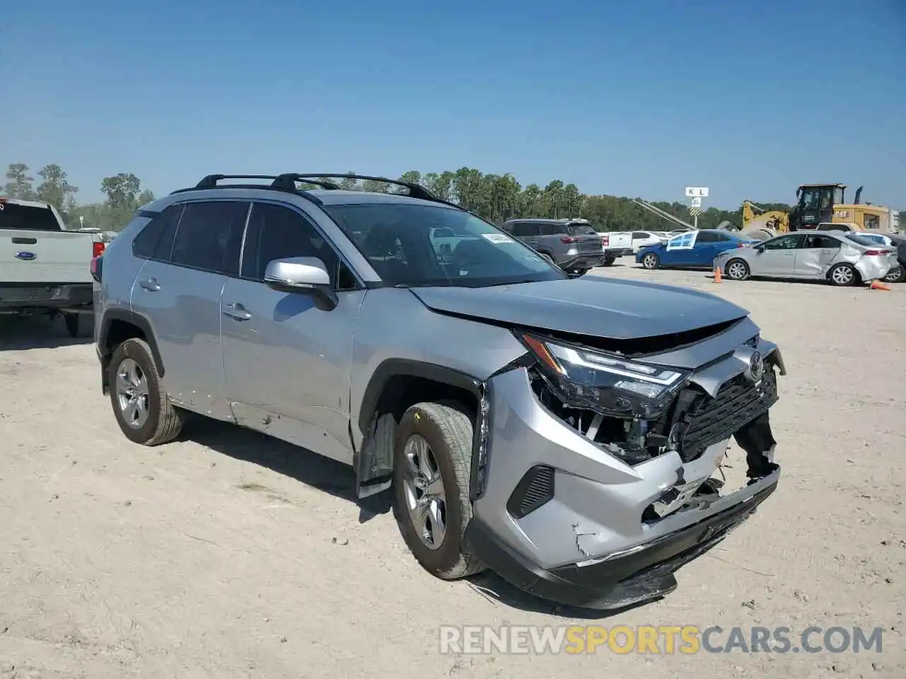 4 Photograph of a damaged car 2T3P1RFV4RC426920 TOYOTA RAV4 2024