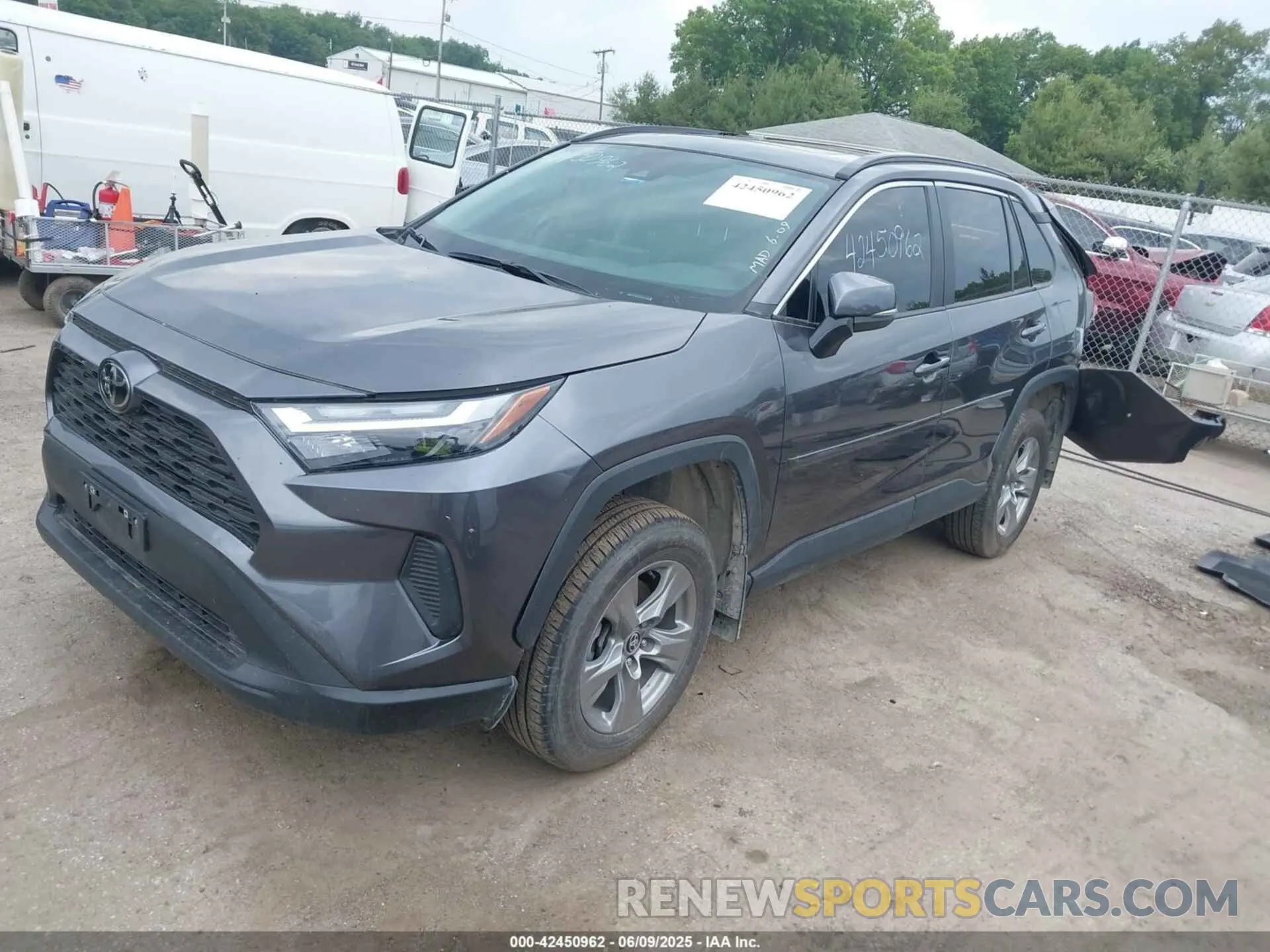 2 Photograph of a damaged car 2T3P1RFV4RC463790 TOYOTA RAV4 2024