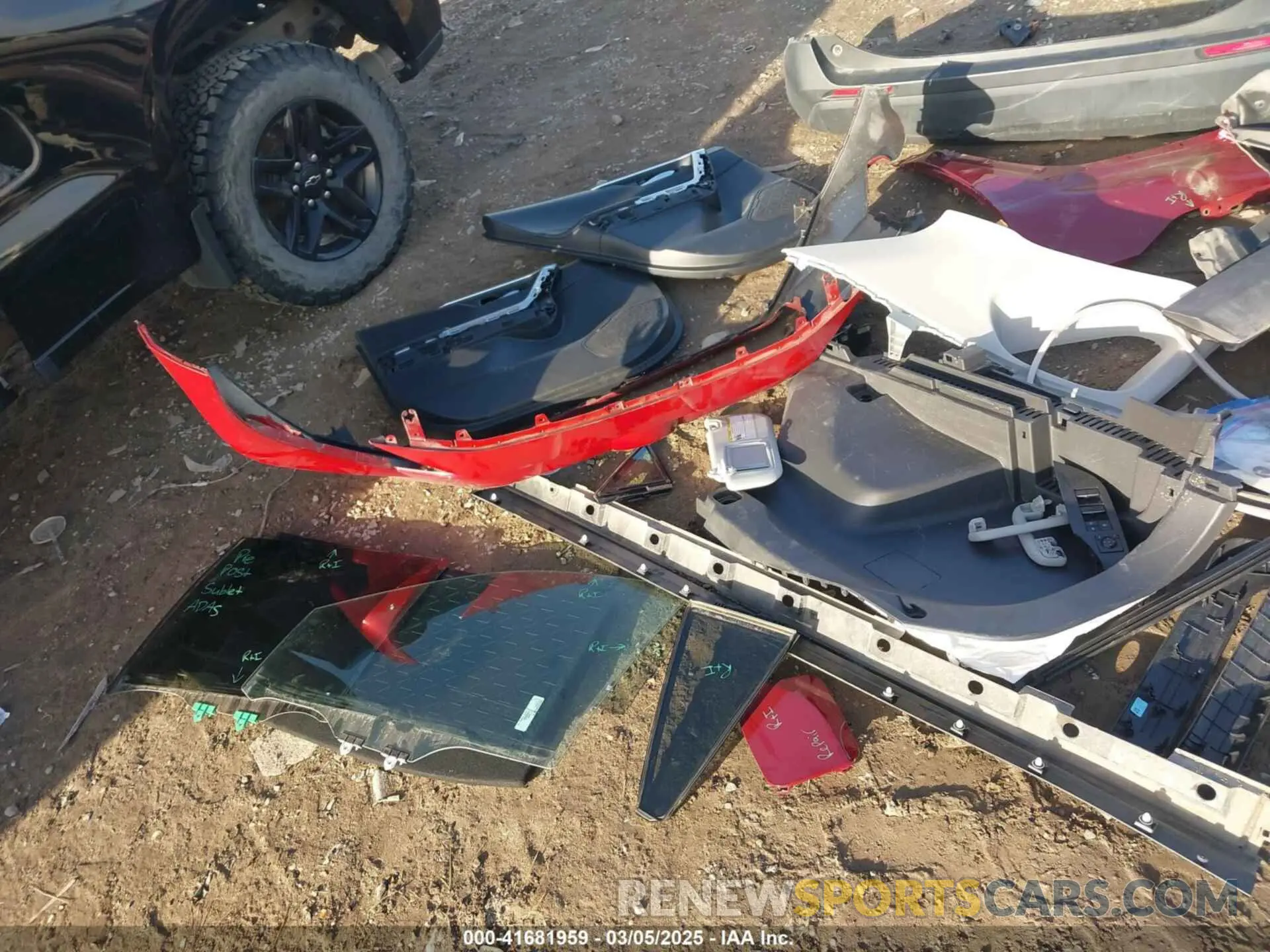 20 Photograph of a damaged car 2T3P1RFV4RW414913 TOYOTA RAV4 2024