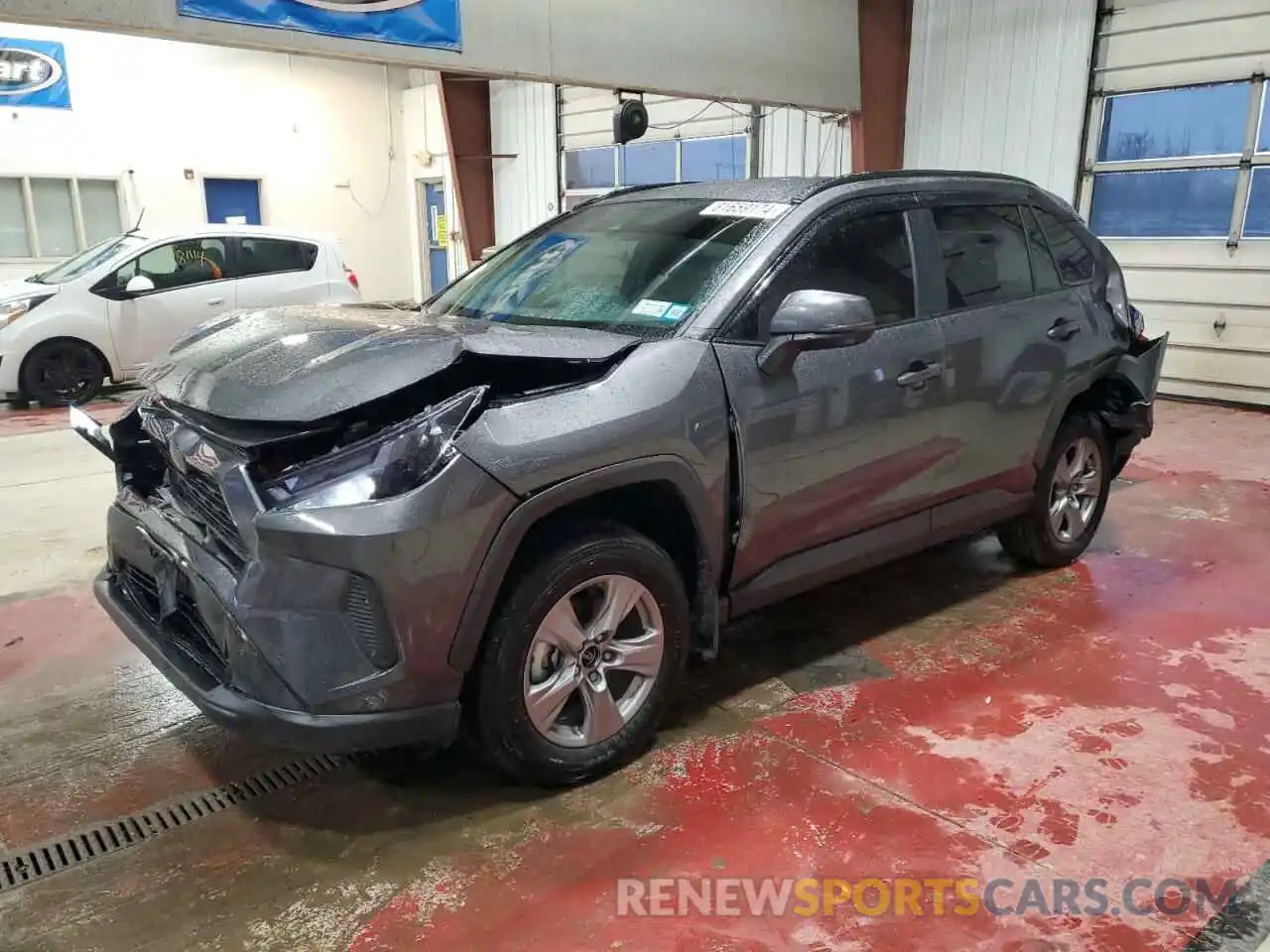 1 Photograph of a damaged car 2T3P1RFV4RW418668 TOYOTA RAV4 2024