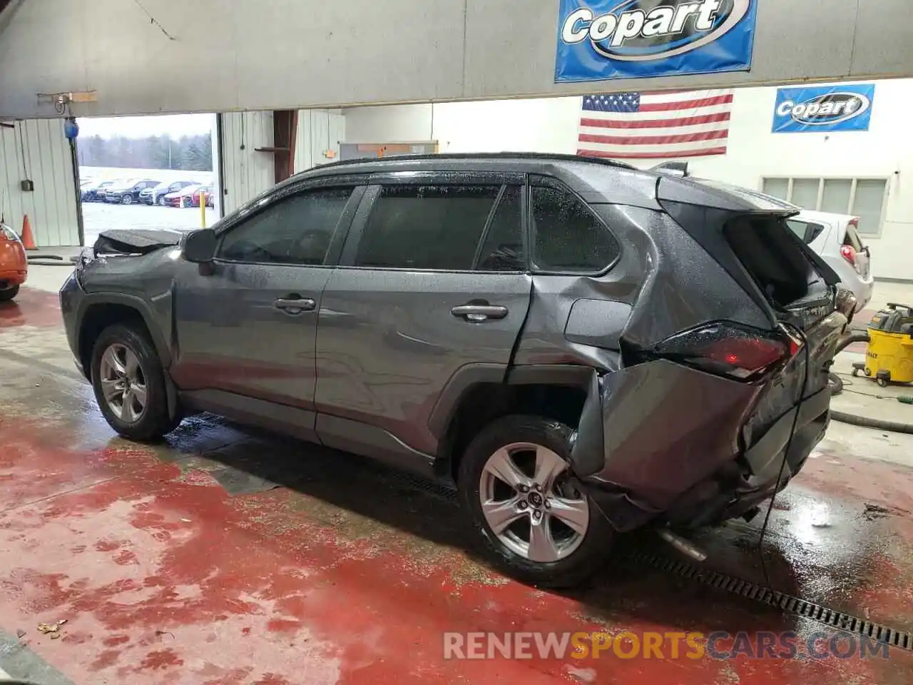 2 Photograph of a damaged car 2T3P1RFV4RW418668 TOYOTA RAV4 2024