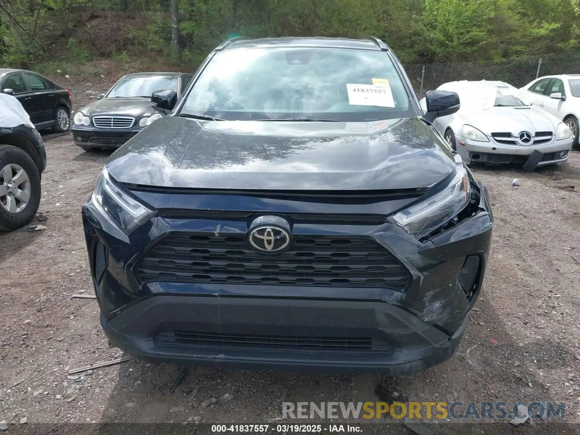 12 Photograph of a damaged car 2T3P1RFV4RW427662 TOYOTA RAV4 2024