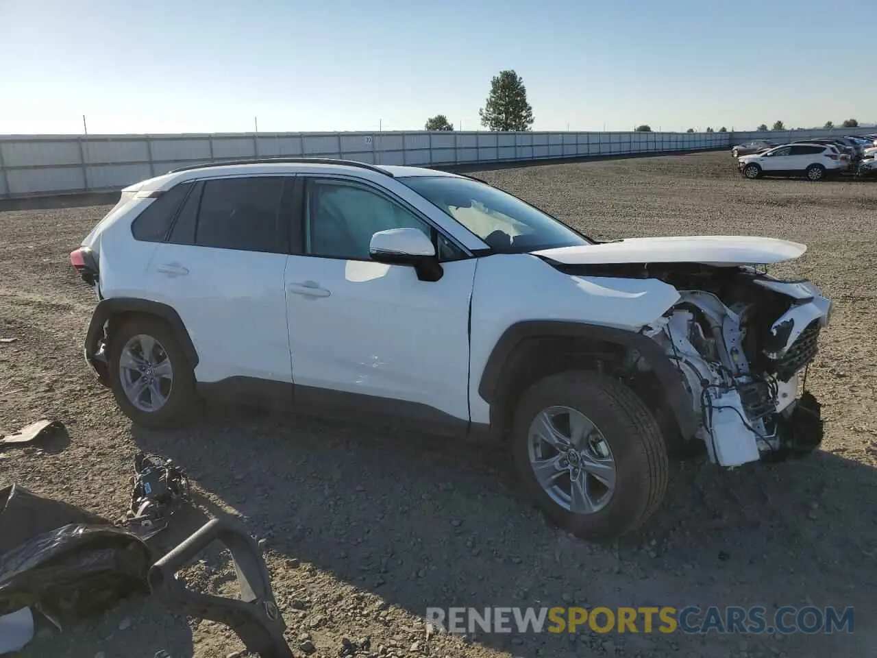 4 Photograph of a damaged car 2T3P1RFV5RW433521 TOYOTA RAV4 2024