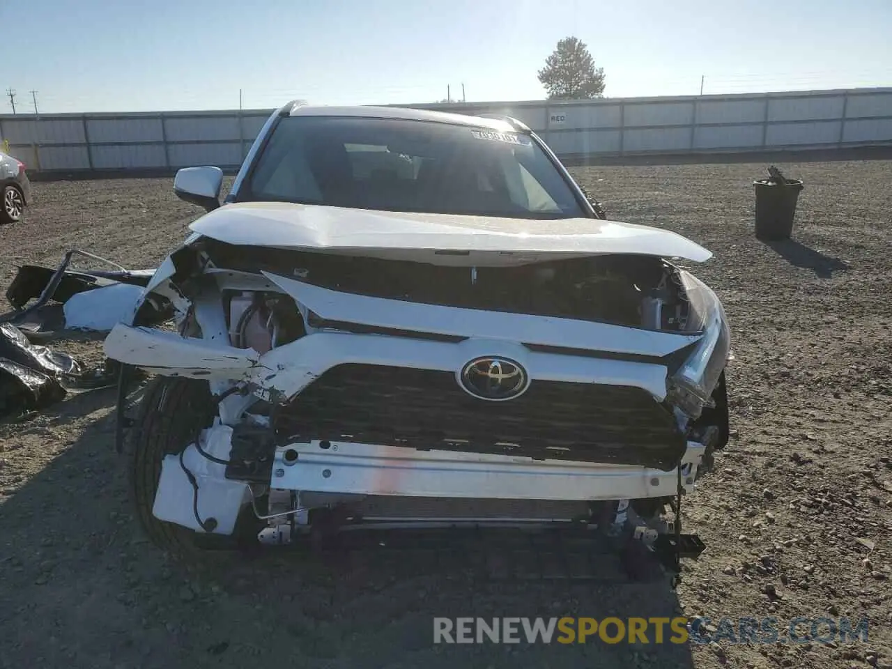 5 Photograph of a damaged car 2T3P1RFV5RW433521 TOYOTA RAV4 2024