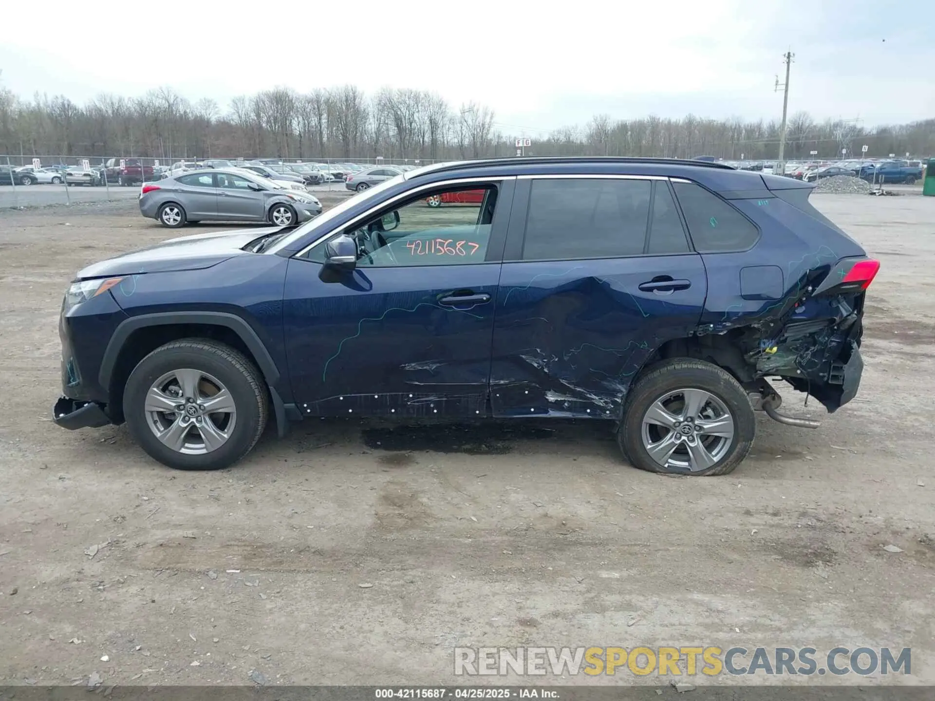 14 Photograph of a damaged car 2T3P1RFV5RW467555 TOYOTA RAV4 2024