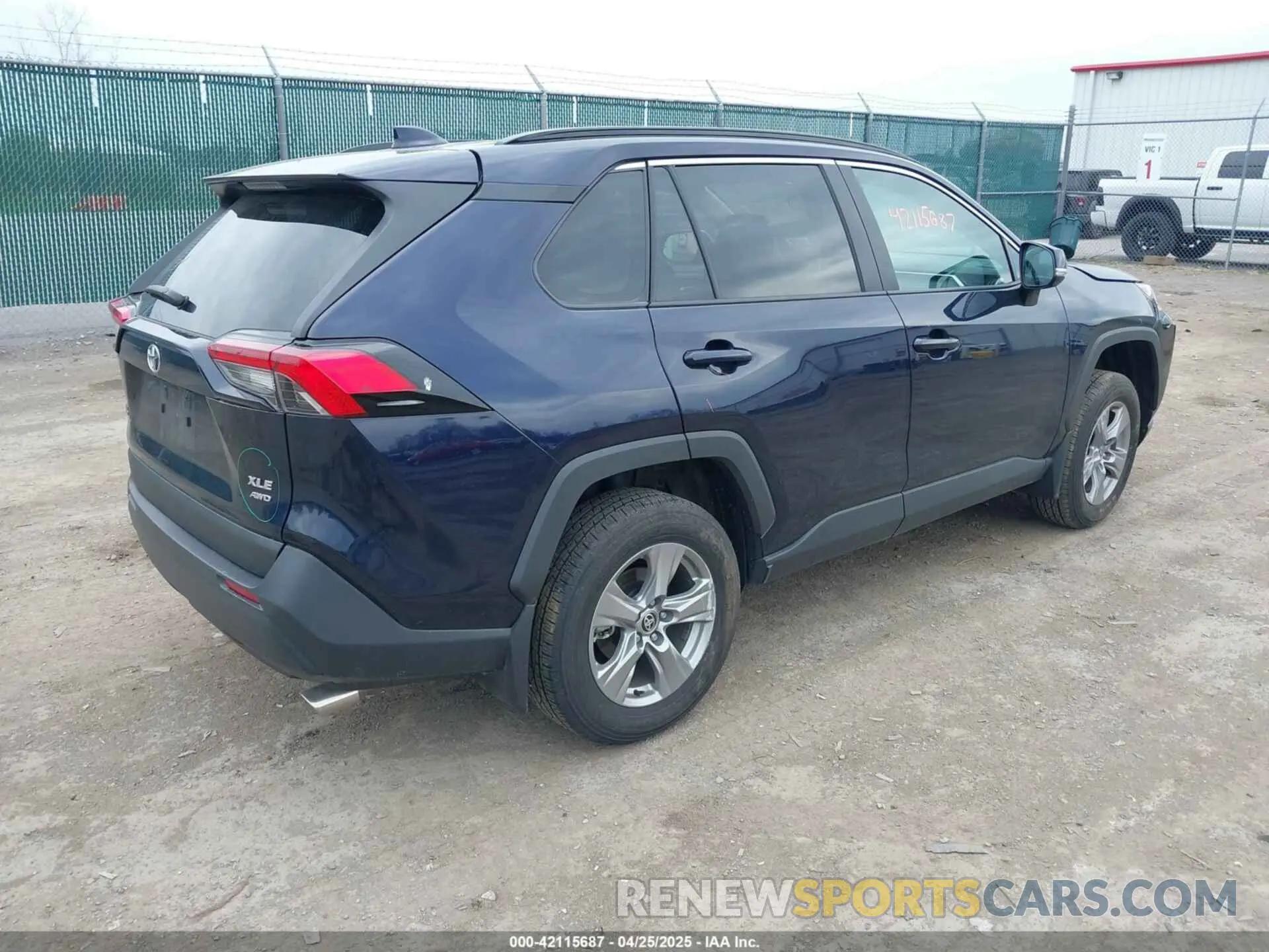 4 Photograph of a damaged car 2T3P1RFV5RW467555 TOYOTA RAV4 2024