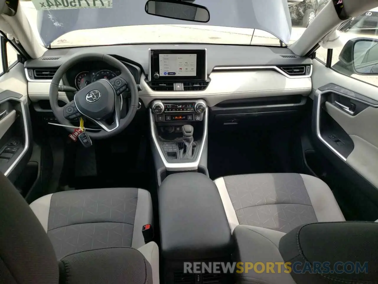 8 Photograph of a damaged car 2T3P1RFV5RW478684 TOYOTA RAV4 2024