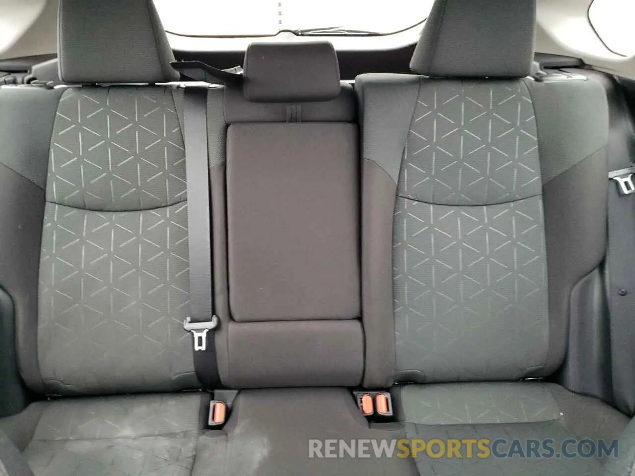 10 Photograph of a damaged car 2T3P1RFV6RW458489 TOYOTA RAV4 2024