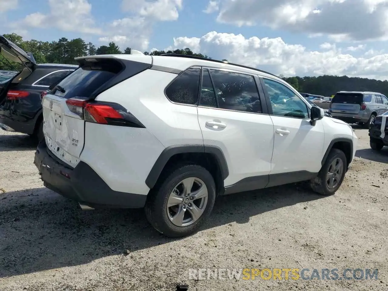 3 Photograph of a damaged car 2T3P1RFV6RW461733 TOYOTA RAV4 2024