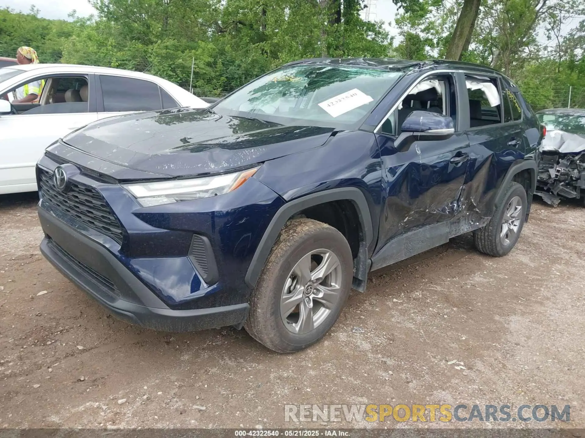 2 Photograph of a damaged car 2T3P1RFV7RW418440 TOYOTA RAV4 2024