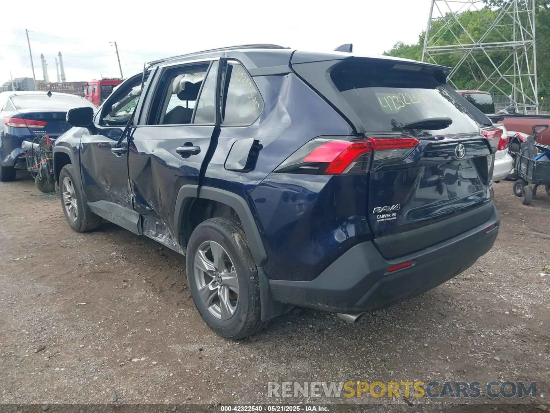 3 Photograph of a damaged car 2T3P1RFV7RW418440 TOYOTA RAV4 2024