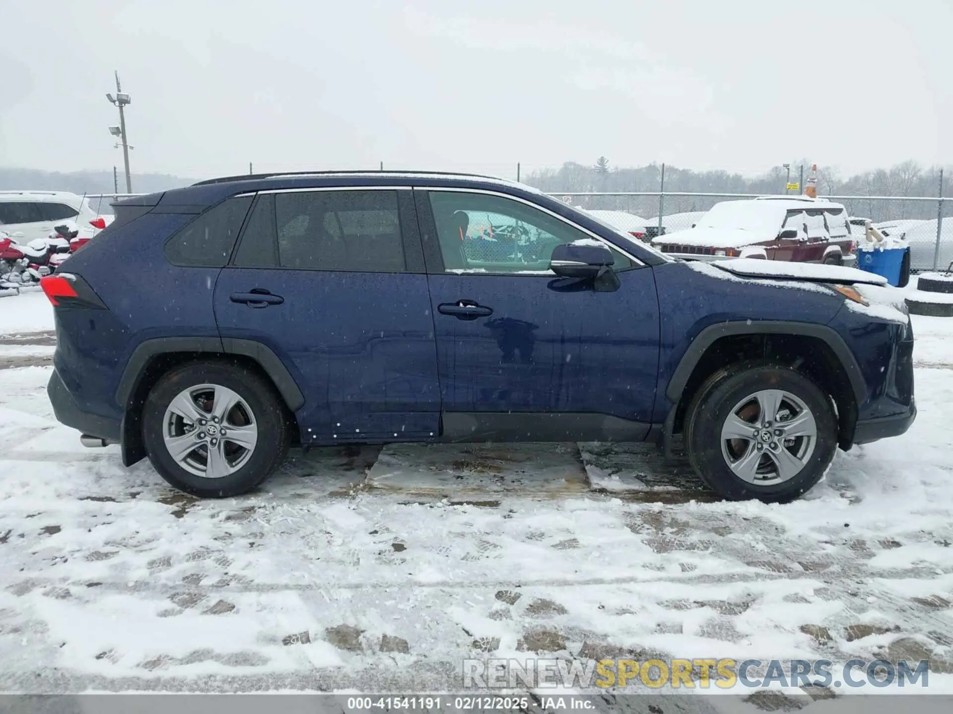 13 Photograph of a damaged car 2T3P1RFV7RW482834 TOYOTA RAV4 2024