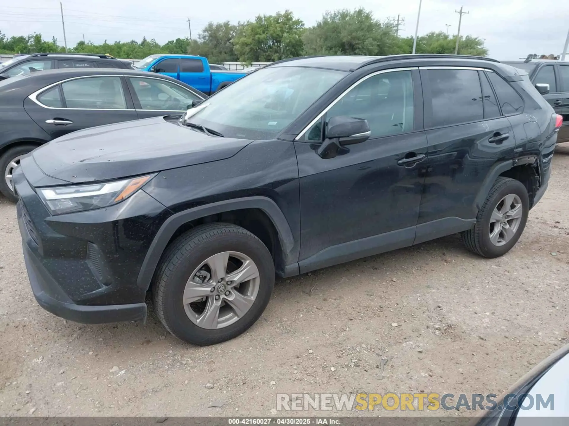 2 Photograph of a damaged car 2T3P1RFV8RC440951 TOYOTA RAV4 2024