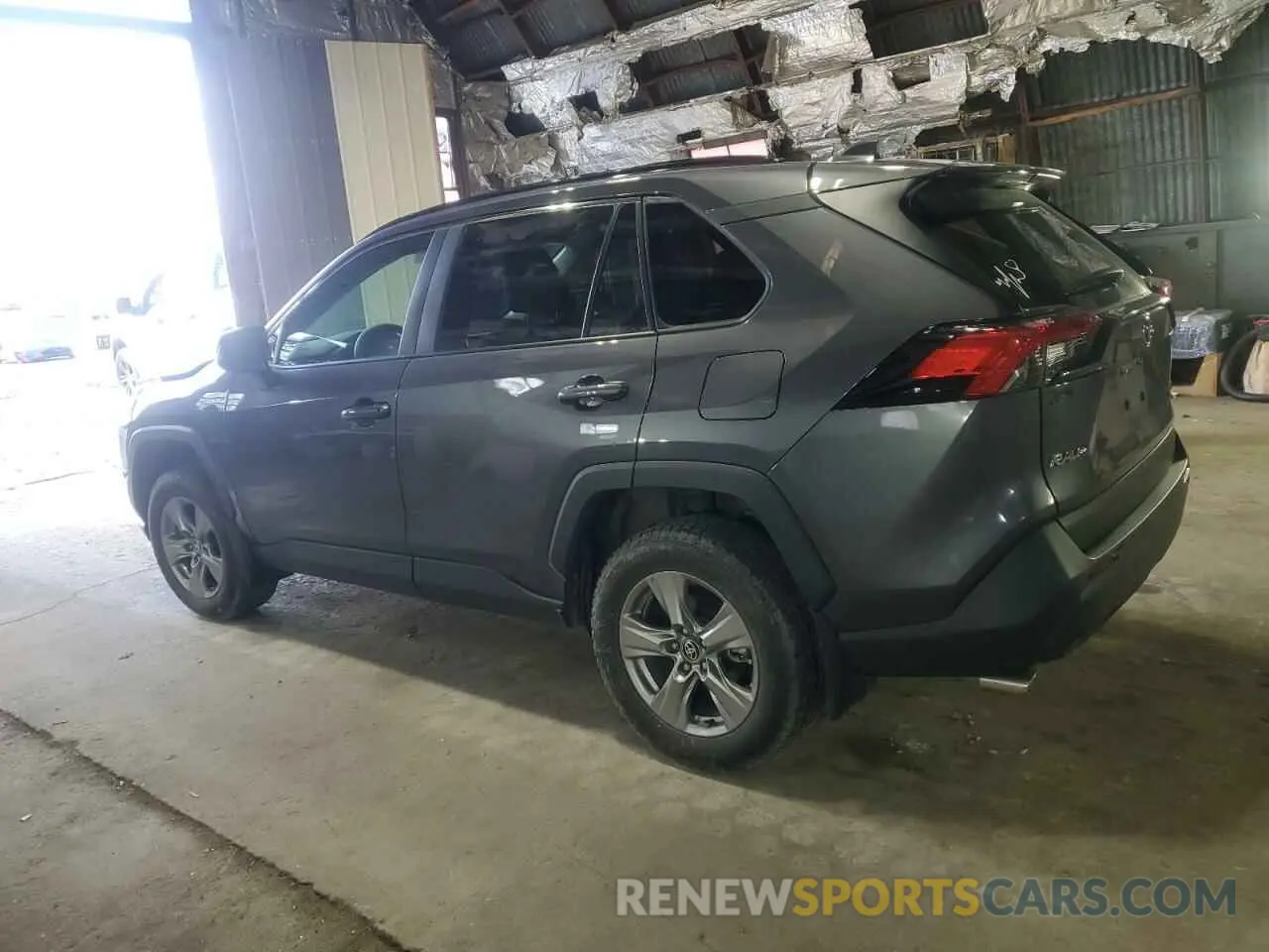 2 Photograph of a damaged car 2T3P1RFV8RC442568 TOYOTA RAV4 2024