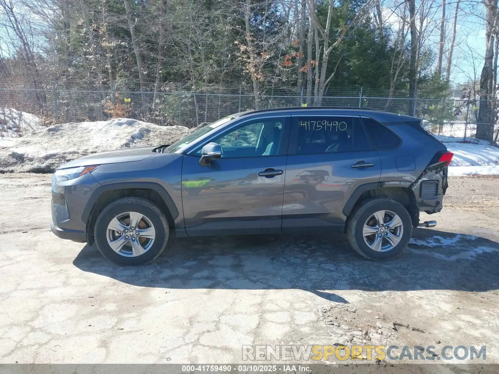15 Photograph of a damaged car 2T3P1RFV8RC449956 TOYOTA RAV4 2024