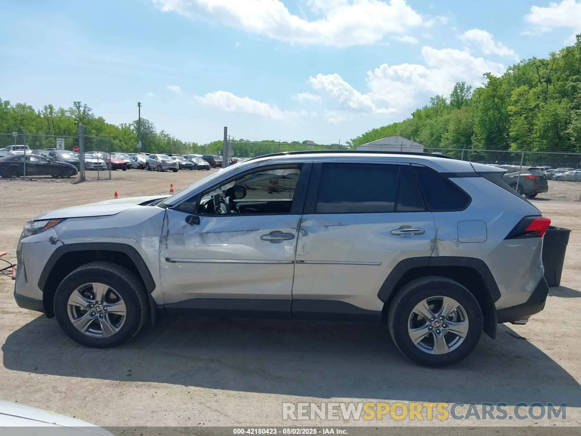 14 Photograph of a damaged car 2T3P1RFV8RW409228 TOYOTA RAV4 2024