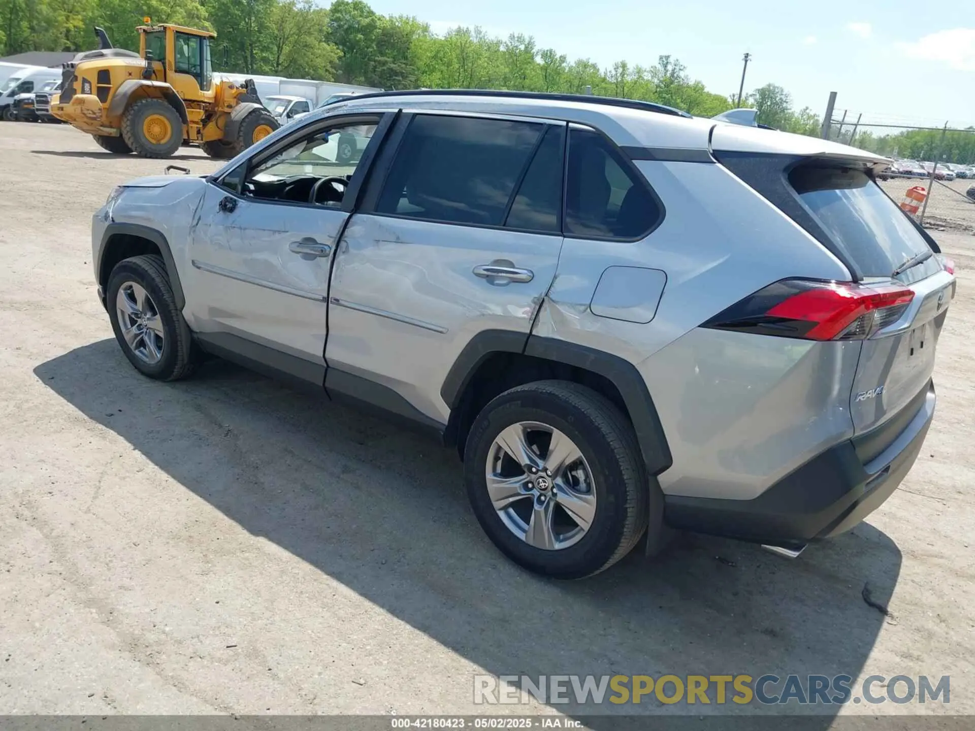 3 Photograph of a damaged car 2T3P1RFV8RW409228 TOYOTA RAV4 2024