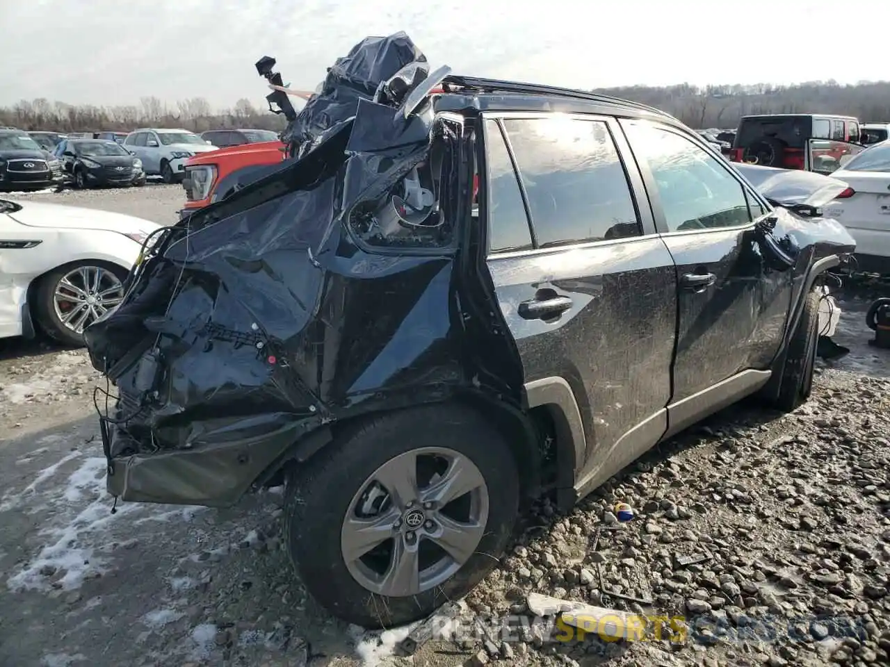 3 Photograph of a damaged car 2T3P1RFV8RW472913 TOYOTA RAV4 2024