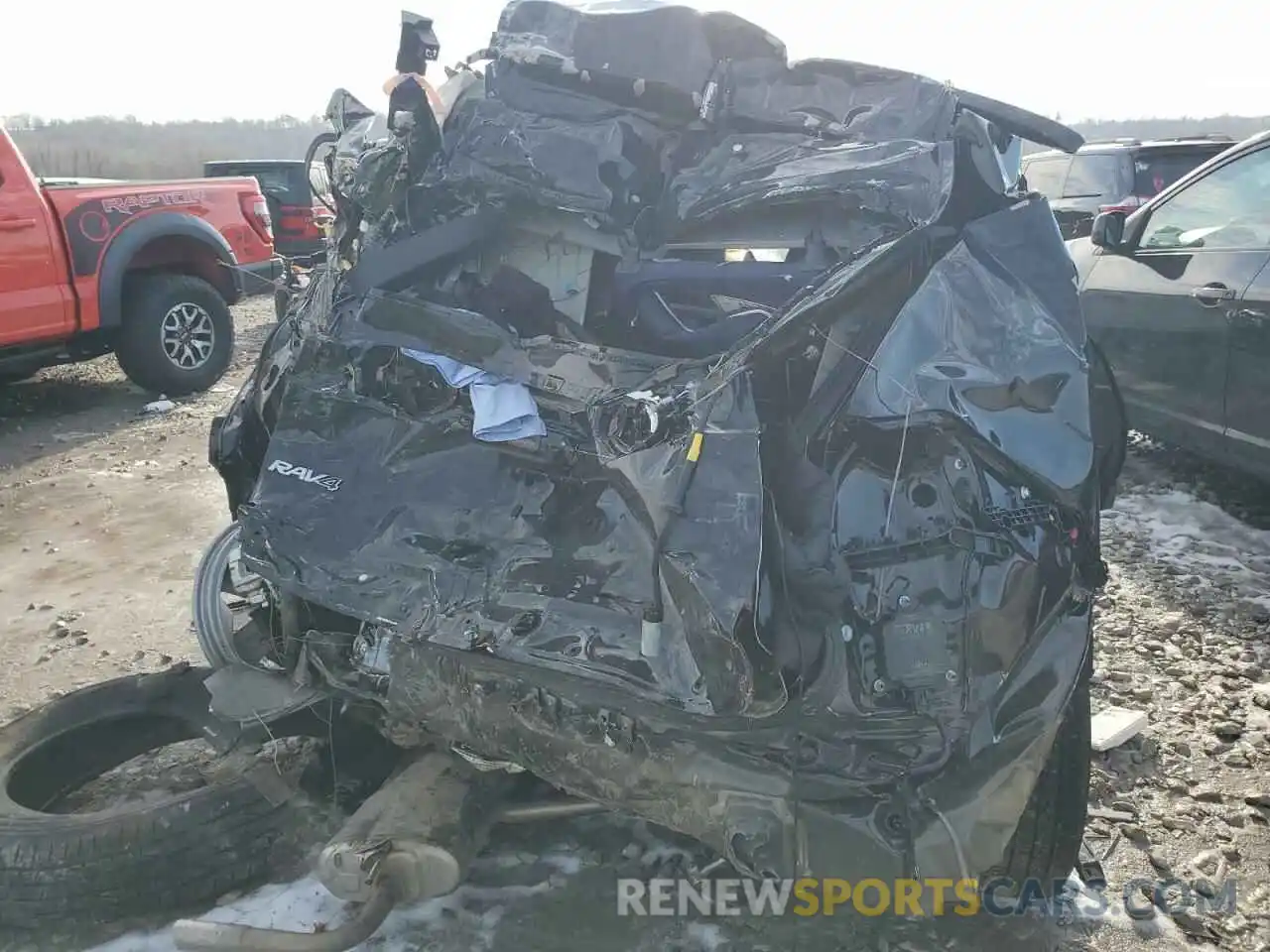 6 Photograph of a damaged car 2T3P1RFV8RW472913 TOYOTA RAV4 2024