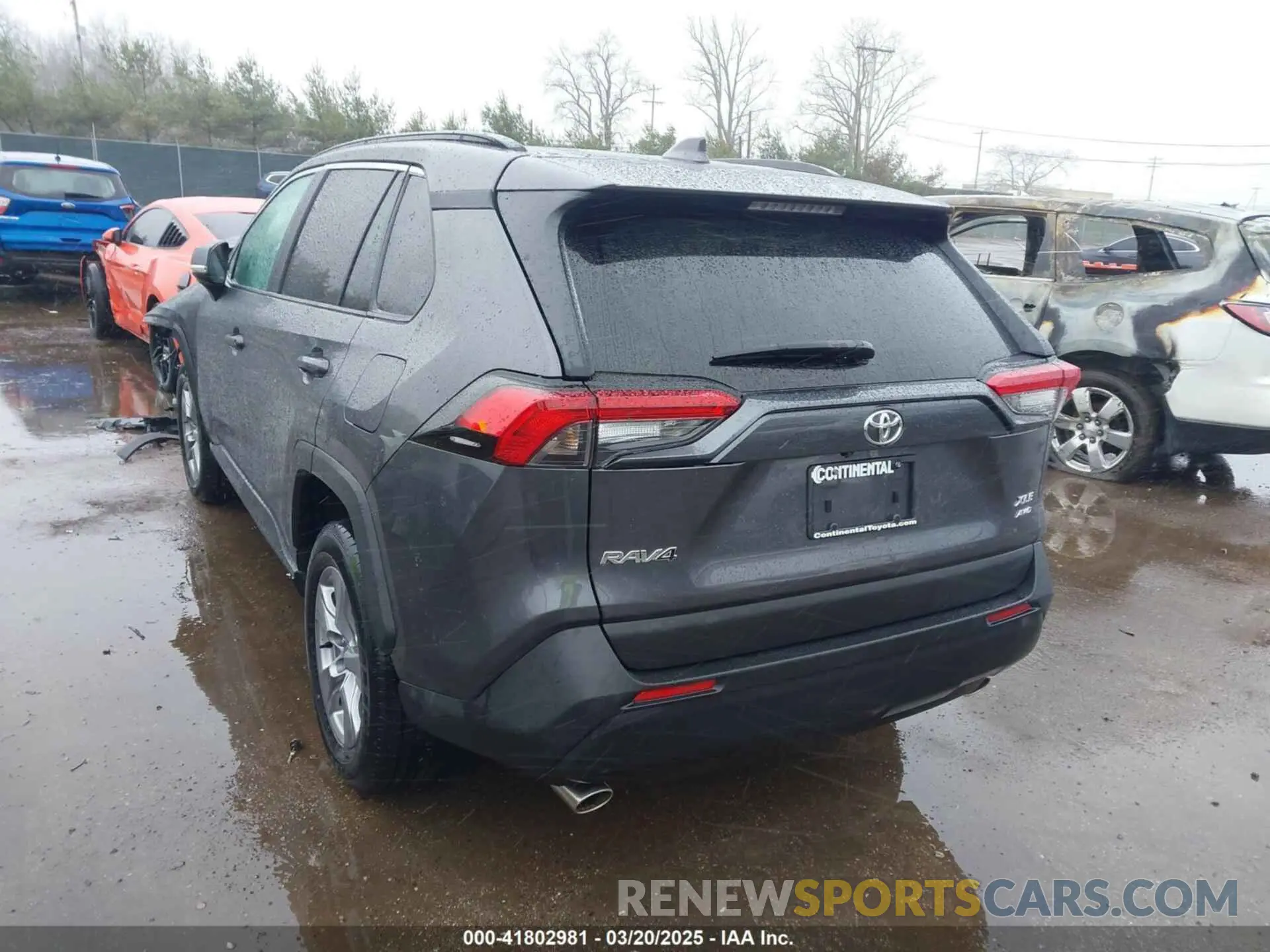 3 Photograph of a damaged car 2T3P1RFV9RC395017 TOYOTA RAV4 2024