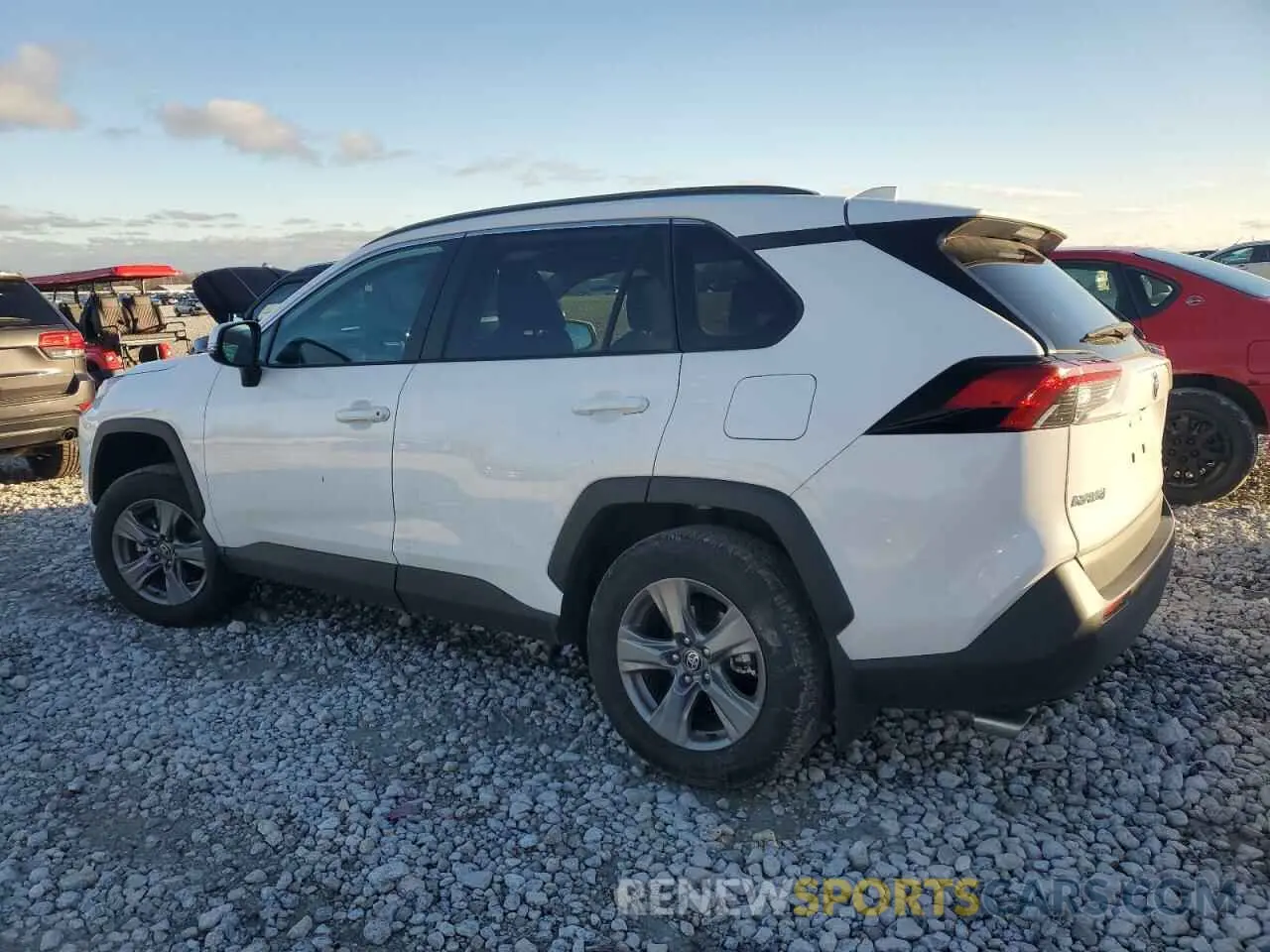 2 Photograph of a damaged car 2T3P1RFV9RC424516 TOYOTA RAV4 2024