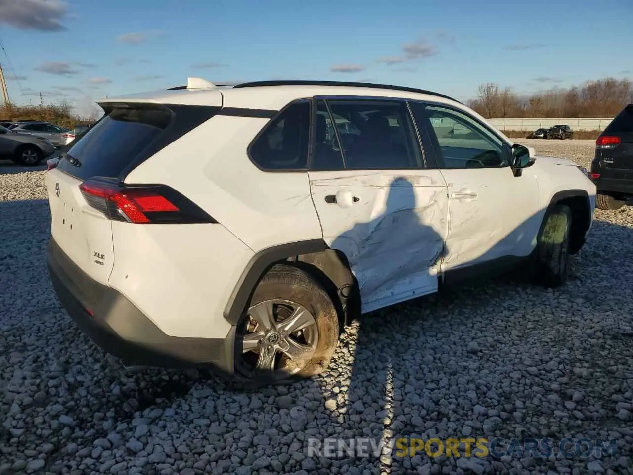 3 Photograph of a damaged car 2T3P1RFV9RC424516 TOYOTA RAV4 2024