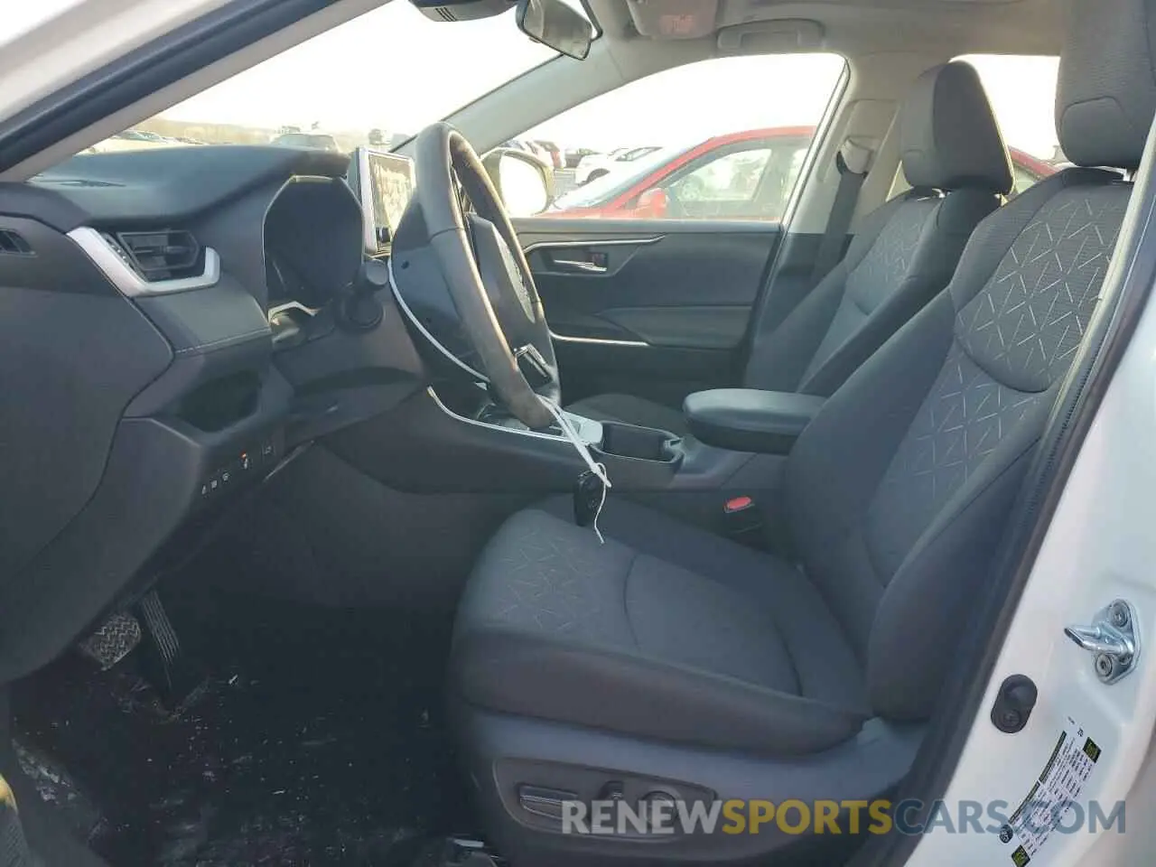 7 Photograph of a damaged car 2T3P1RFV9RC424516 TOYOTA RAV4 2024