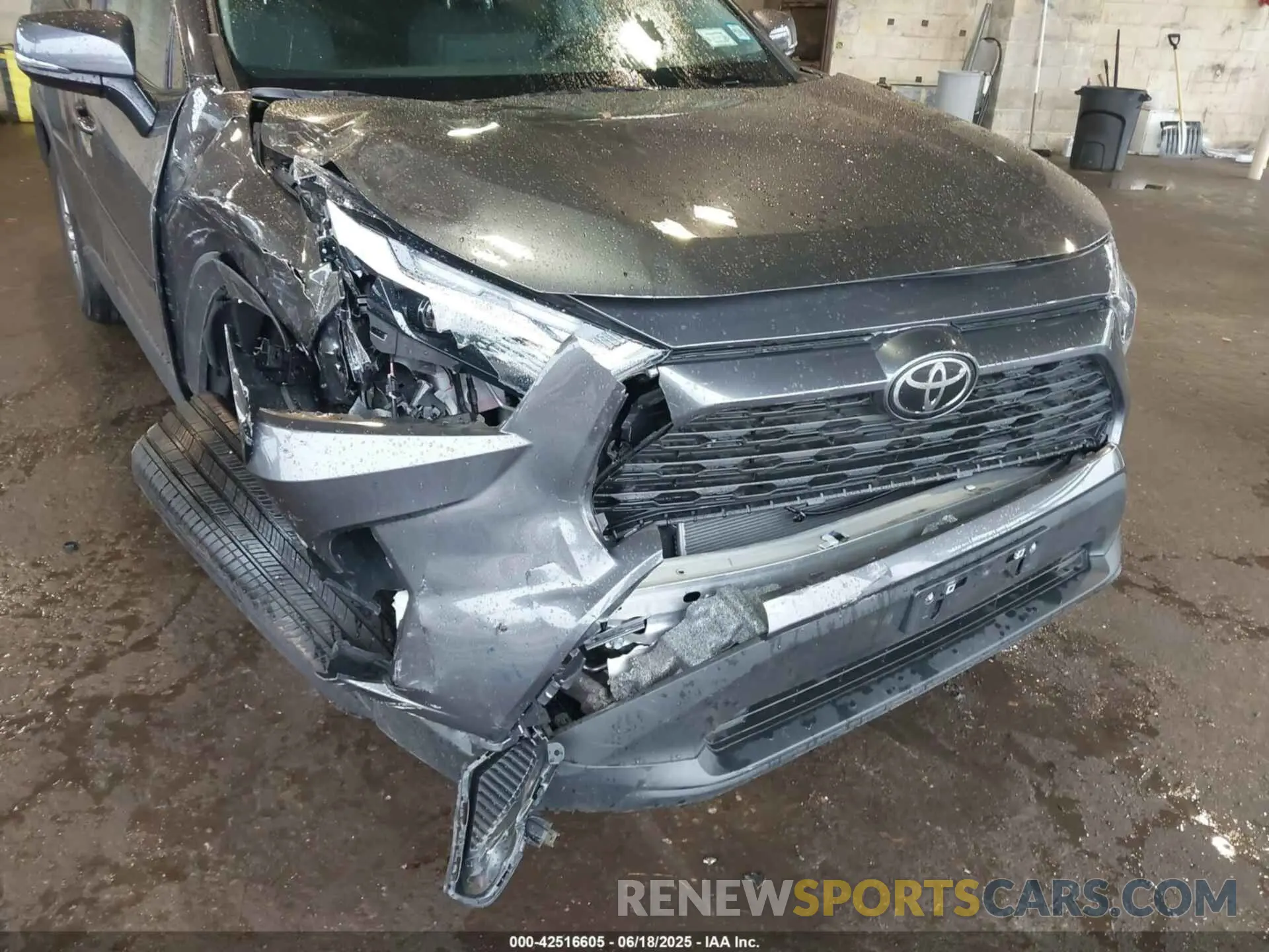 6 Photograph of a damaged car 2T3P1RFV9RC466622 TOYOTA RAV4 2024