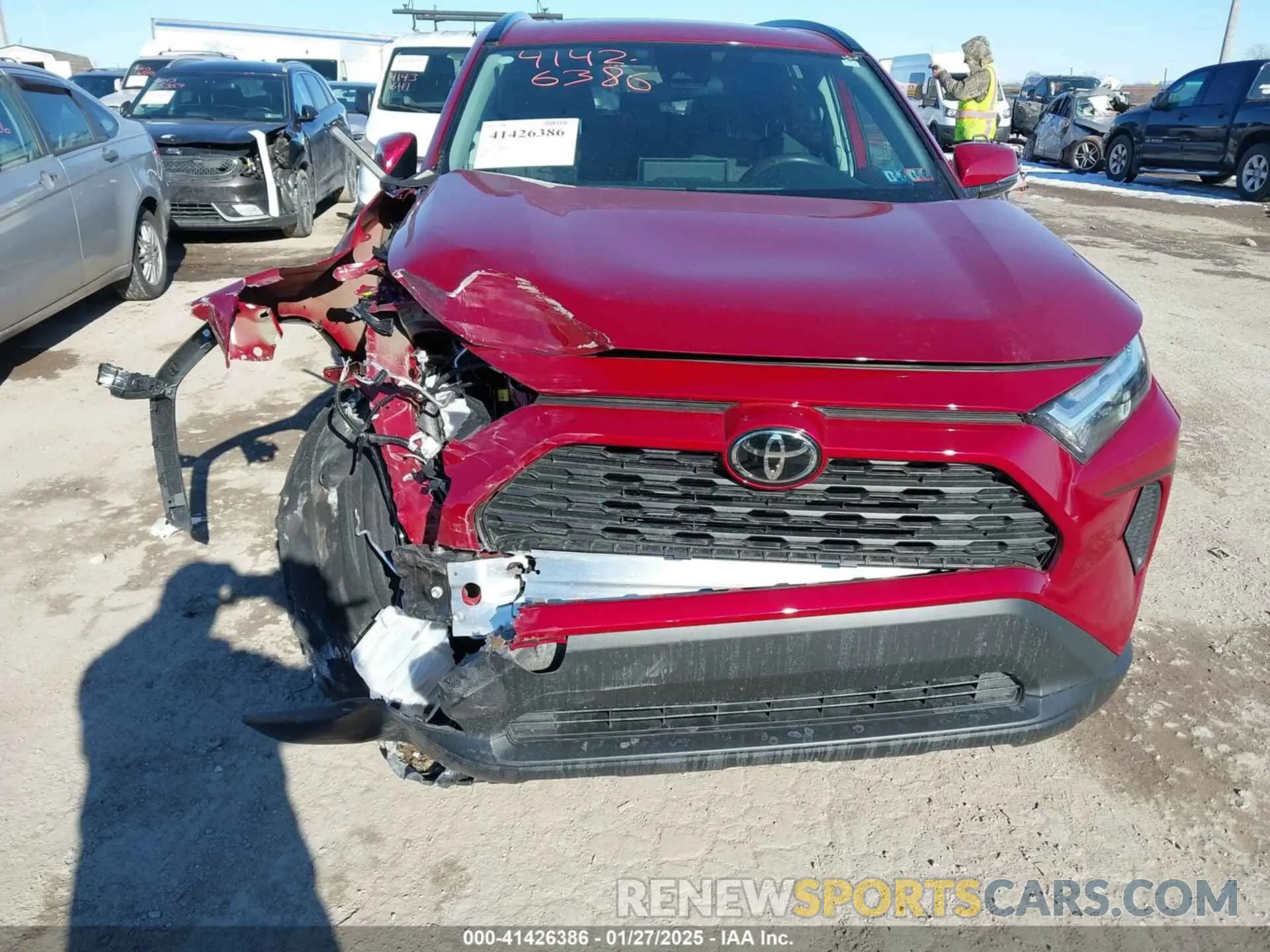 18 Photograph of a damaged car 2T3P1RFV9RW446367 TOYOTA RAV4 2024