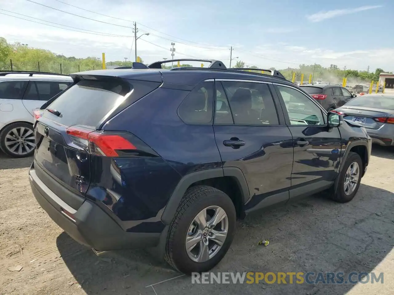 3 Photograph of a damaged car 2T3P1RFV9RW476193 TOYOTA RAV4 2024