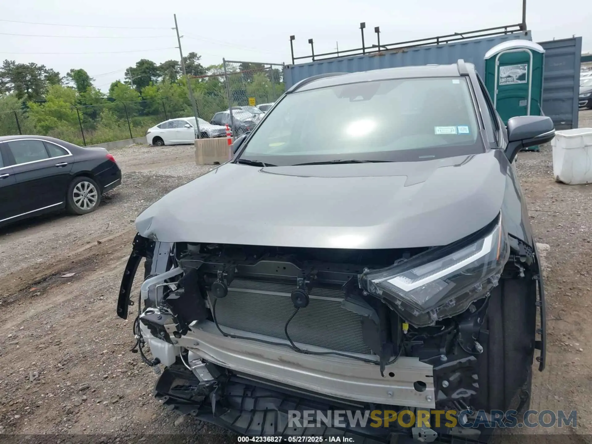 12 Photograph of a damaged car 2T3P1RFVXRC398427 TOYOTA RAV4 2024
