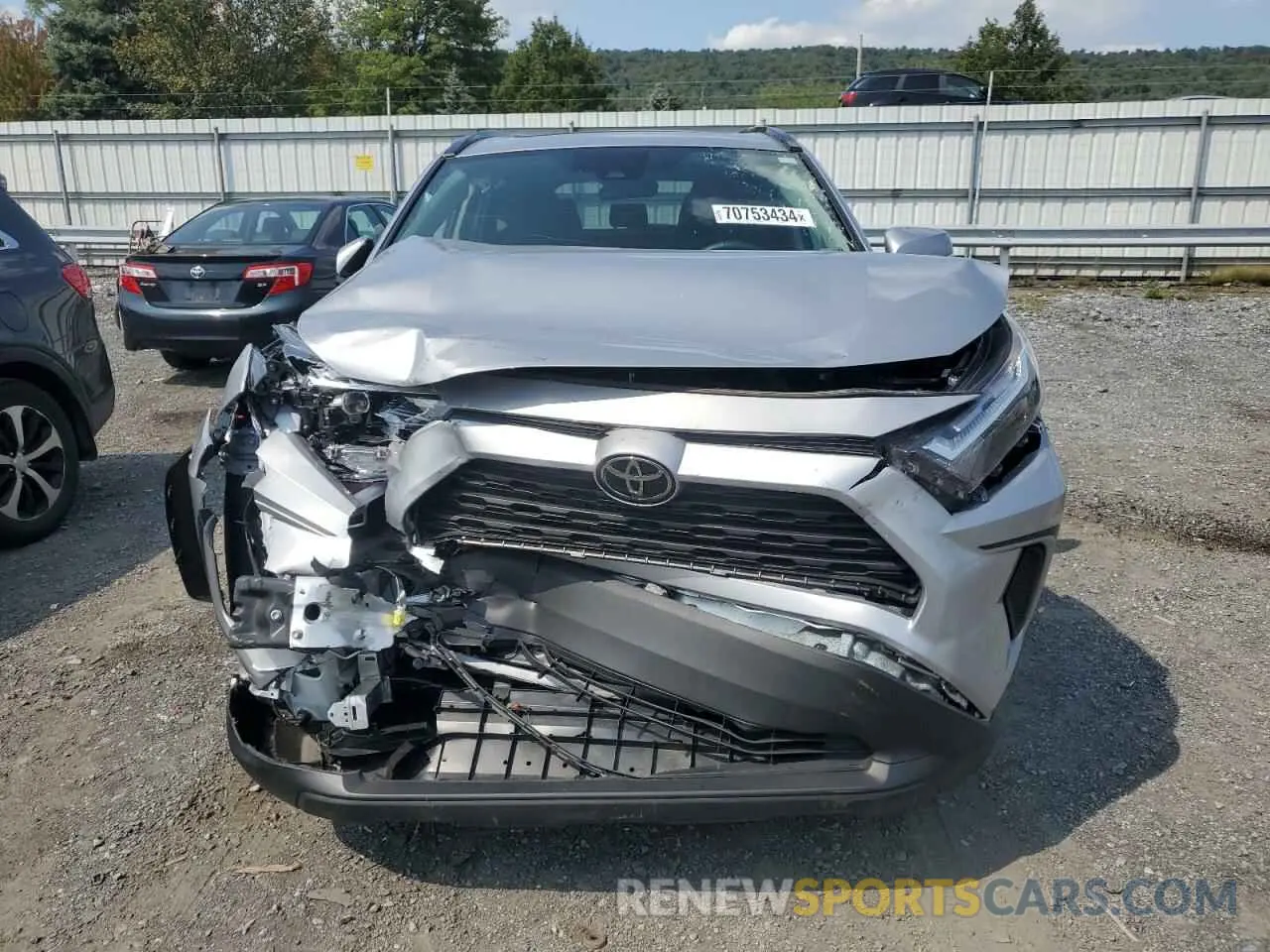 5 Photograph of a damaged car 2T3P1RFVXRC408051 TOYOTA RAV4 2024