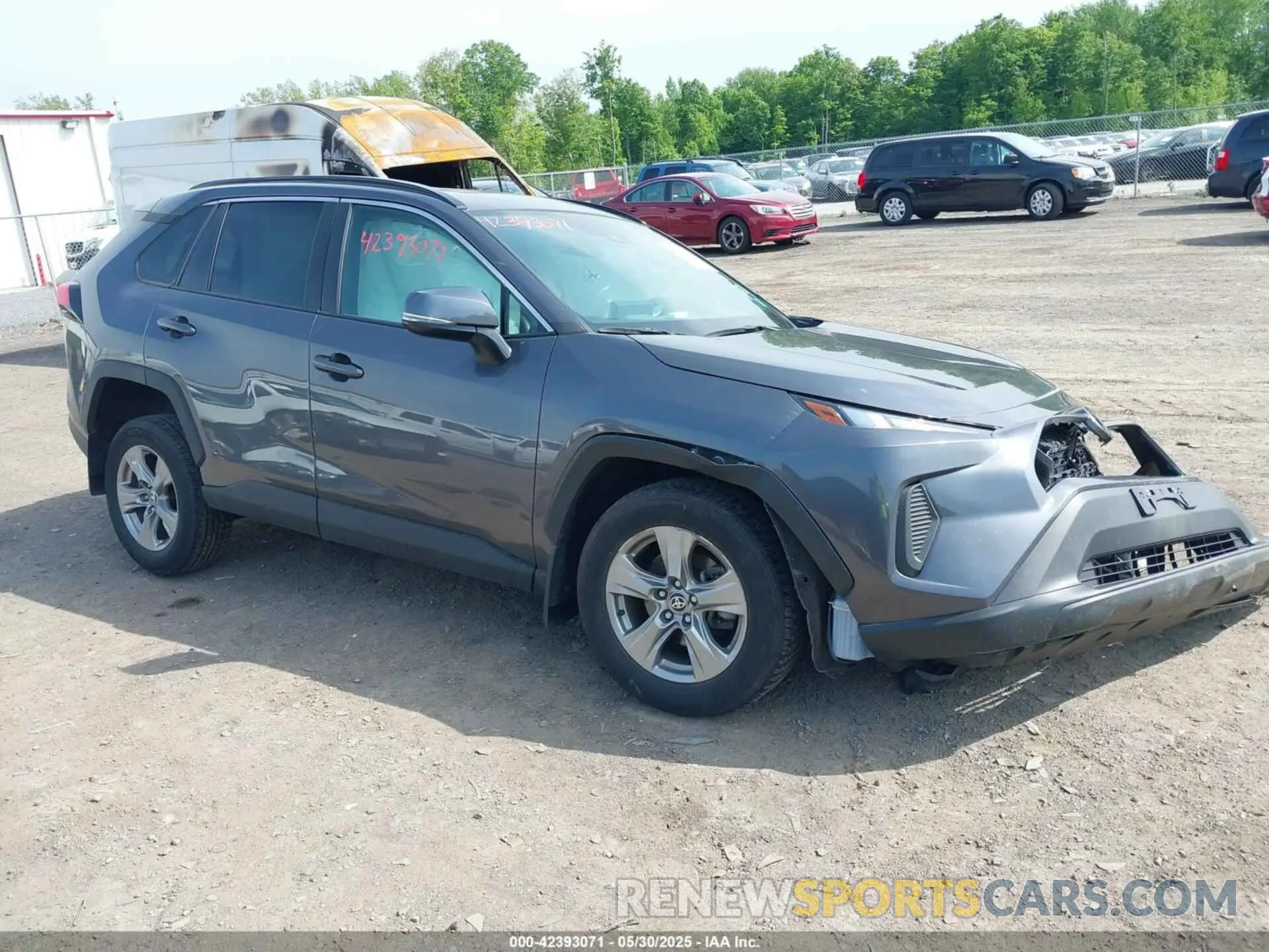 1 Photograph of a damaged car 2T3P1RFVXRC442667 TOYOTA RAV4 2024