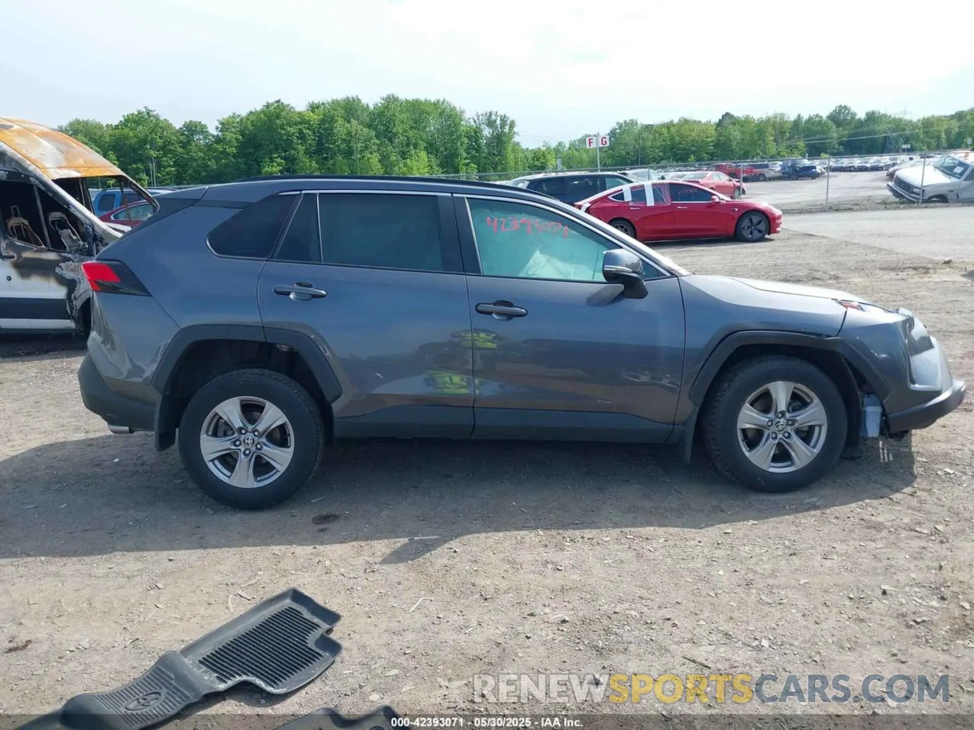 13 Photograph of a damaged car 2T3P1RFVXRC442667 TOYOTA RAV4 2024