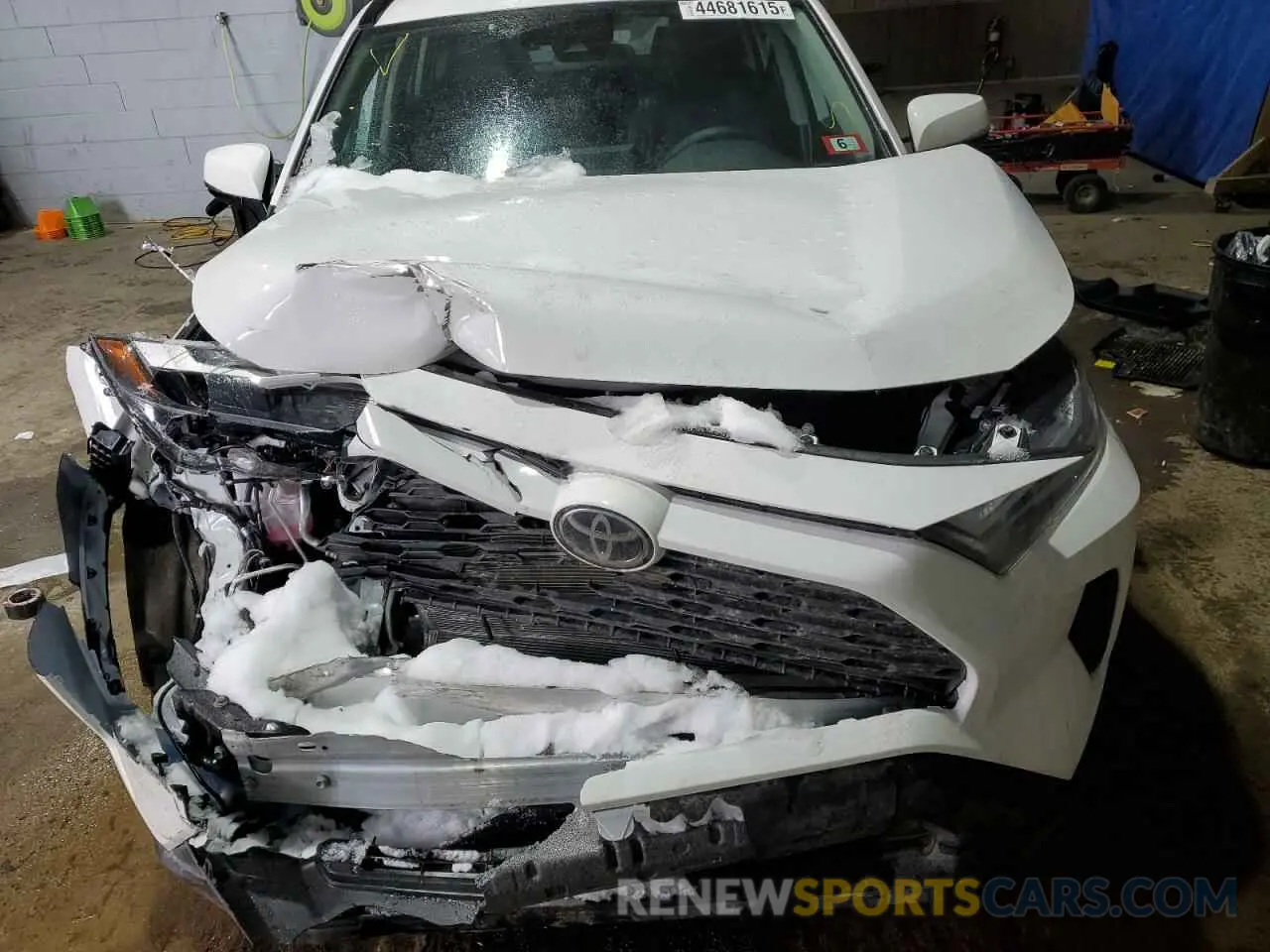 12 Photograph of a damaged car 2T3P1RFVXRC459730 TOYOTA RAV4 2024