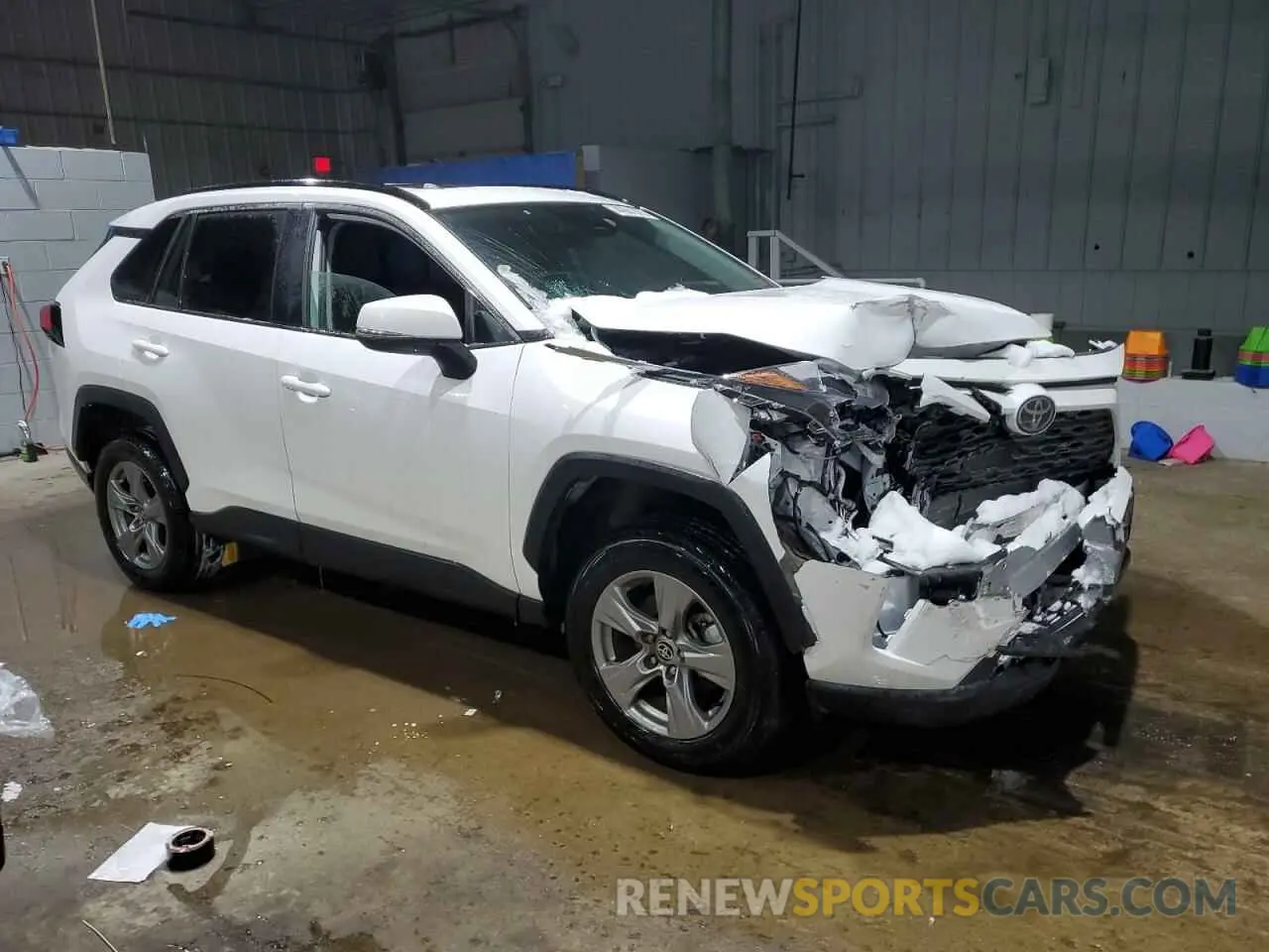 4 Photograph of a damaged car 2T3P1RFVXRC459730 TOYOTA RAV4 2024