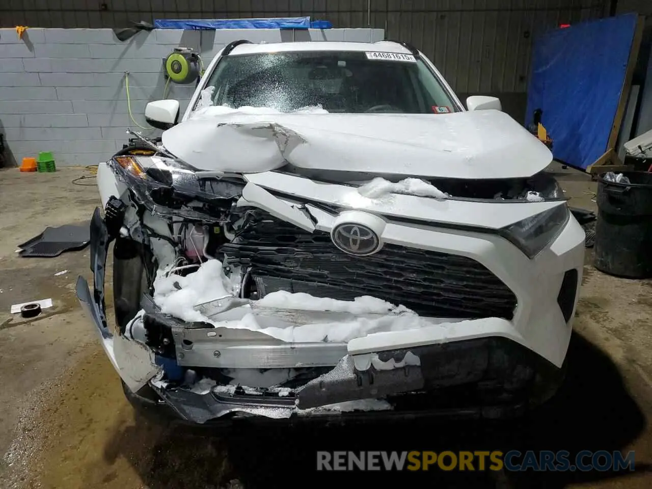 5 Photograph of a damaged car 2T3P1RFVXRC459730 TOYOTA RAV4 2024
